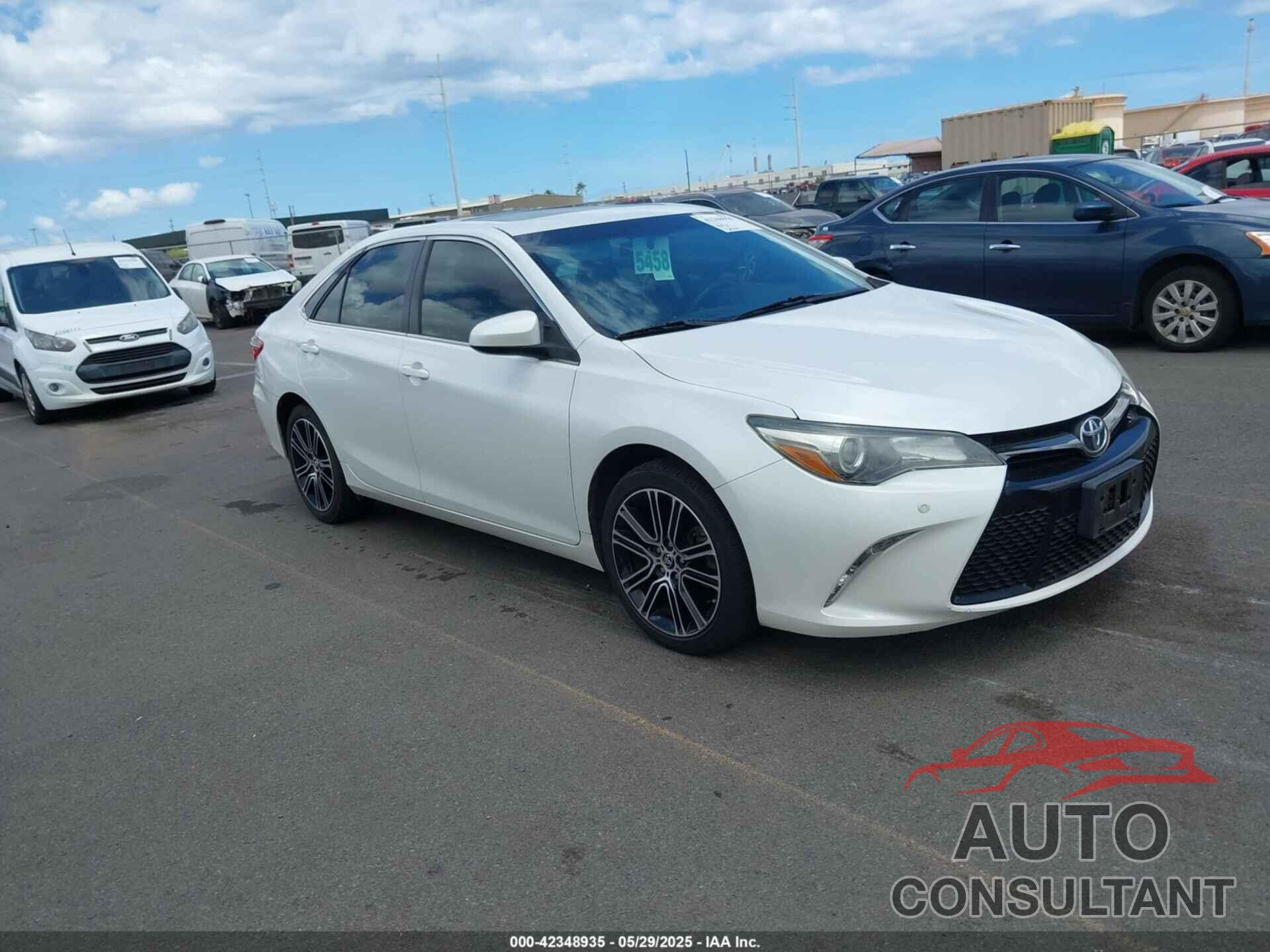 TOYOTA CAMRY 2016 - 4T1BF1FK3GU141570