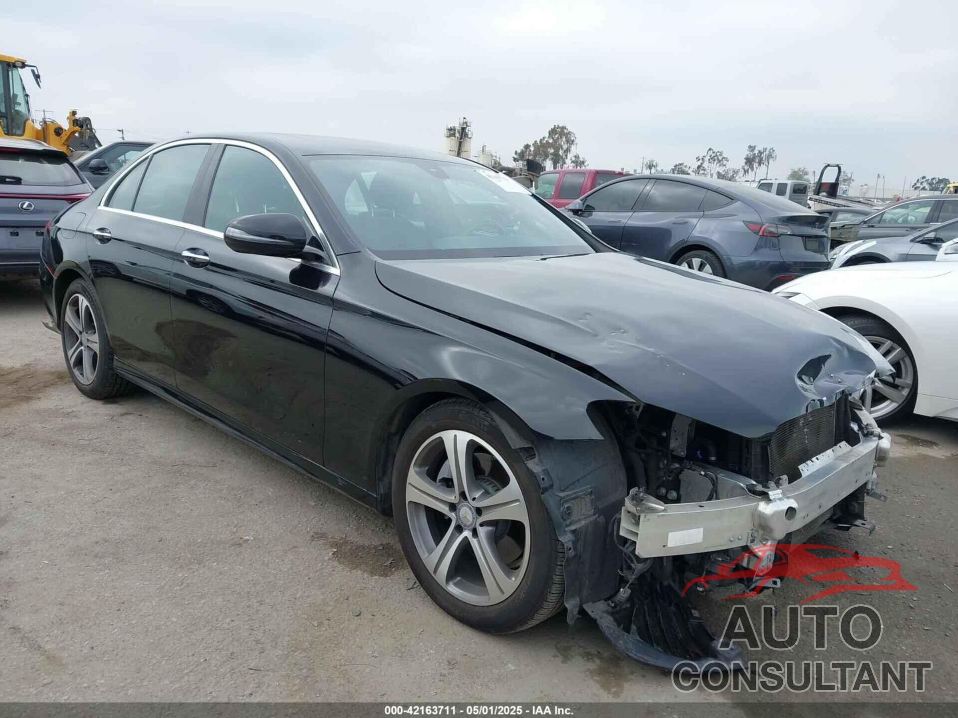 MERCEDES-BENZ E 300 2019 - WDDZF4JB0KA639270
