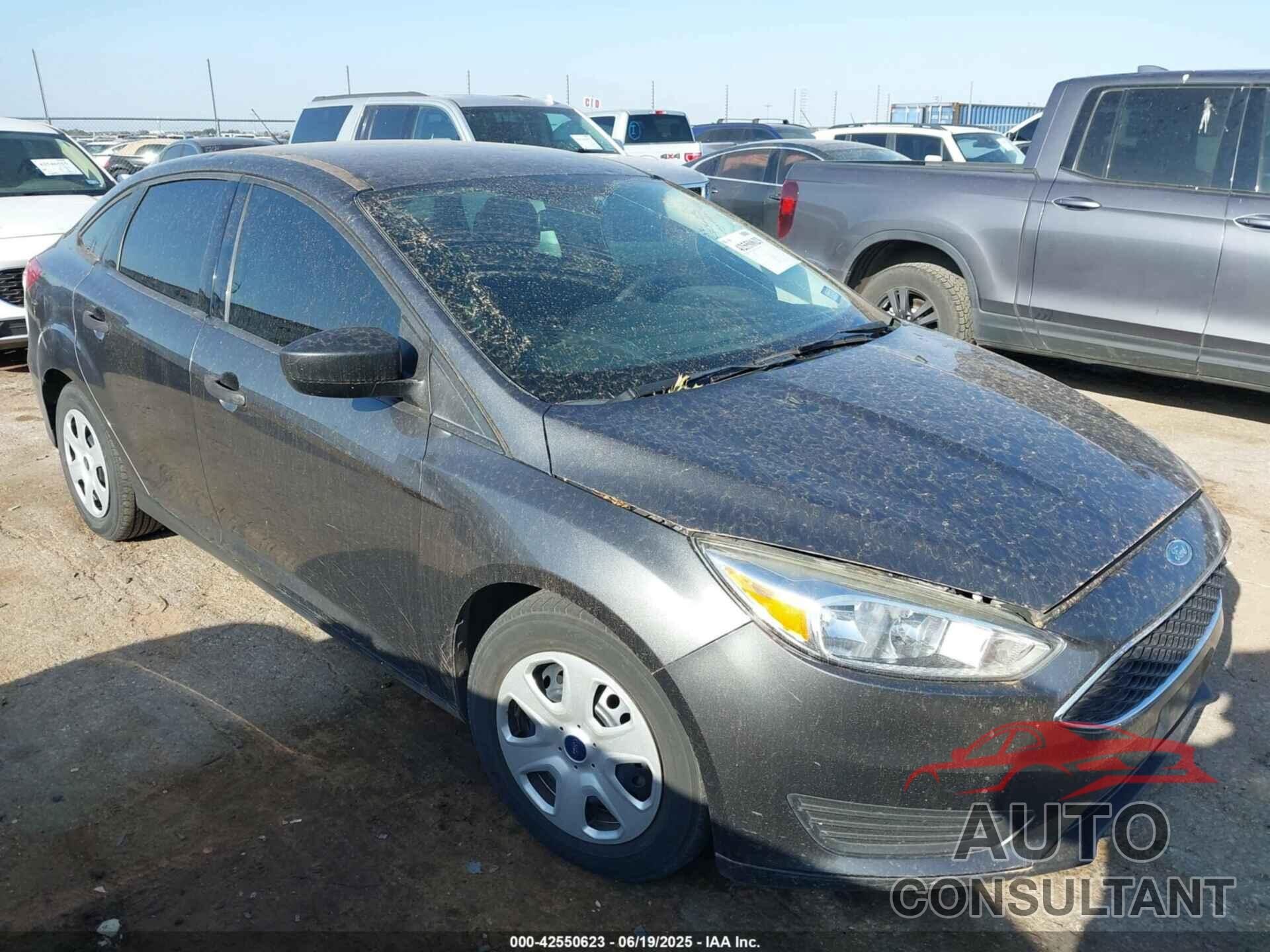 FORD FOCUS 2018 - 1FADP3E24JL286711