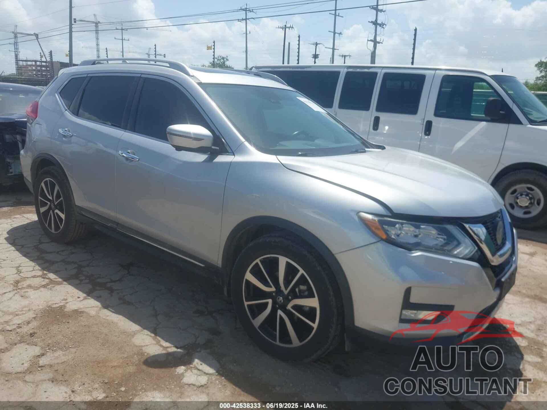 NISSAN ROGUE 2019 - 5N1AT2MT8KC744423