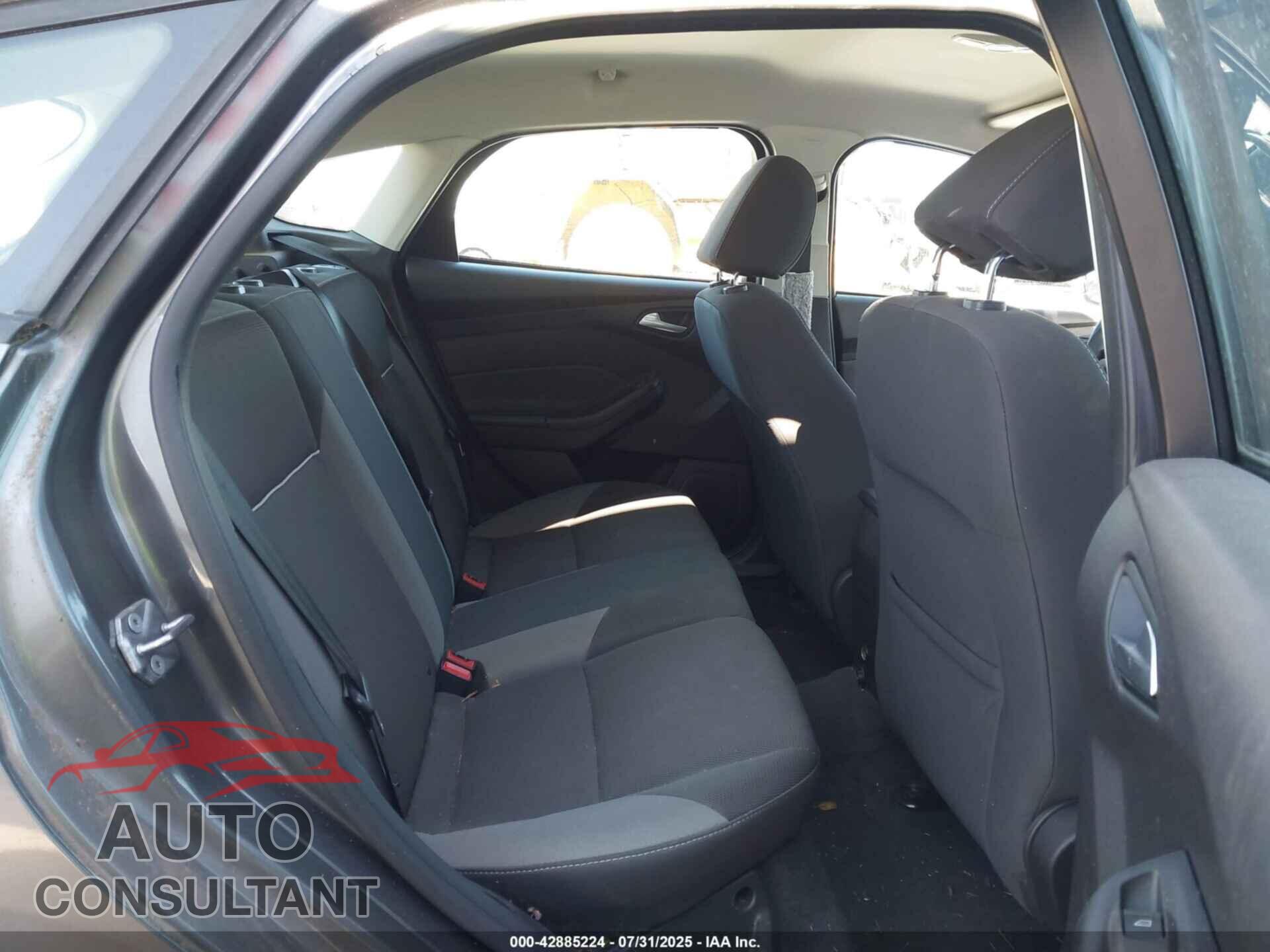 FORD FOCUS 2012 - 1FAHP3K2XCL477848