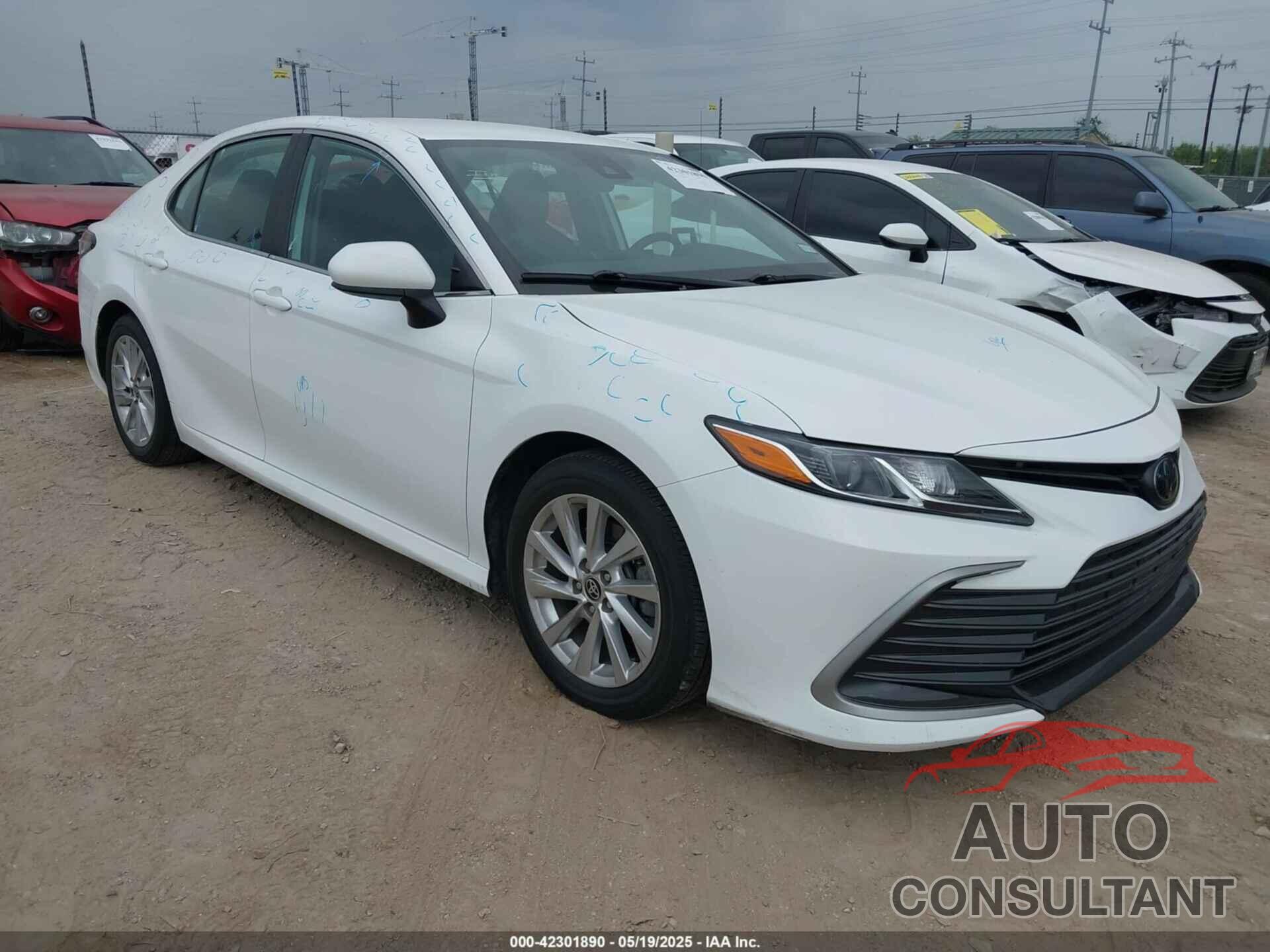 TOYOTA CAMRY 2023 - 4T1C11AK1PU770254