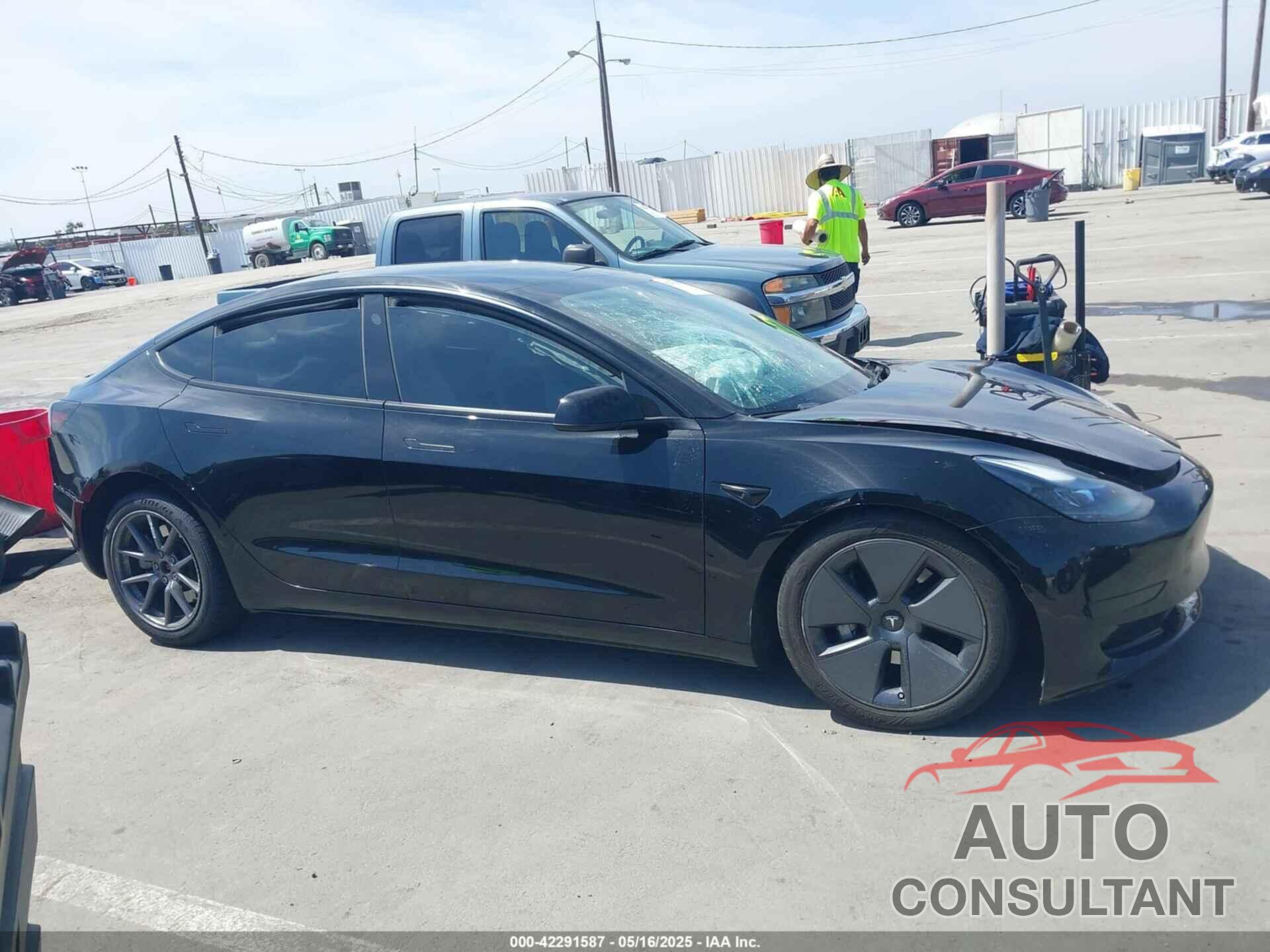 TESLA MODEL 3 2023 - 5YJ3E1EA3PF462120