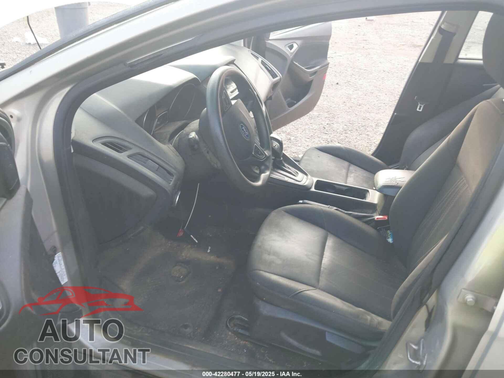 FORD FOCUS 2016 - 1FADP3K2XGL216532