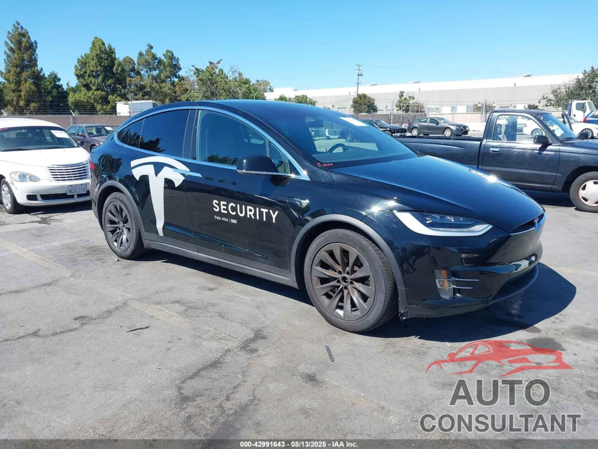 TESLA MODEL X 2017 - 5YJXCAE24HF052234