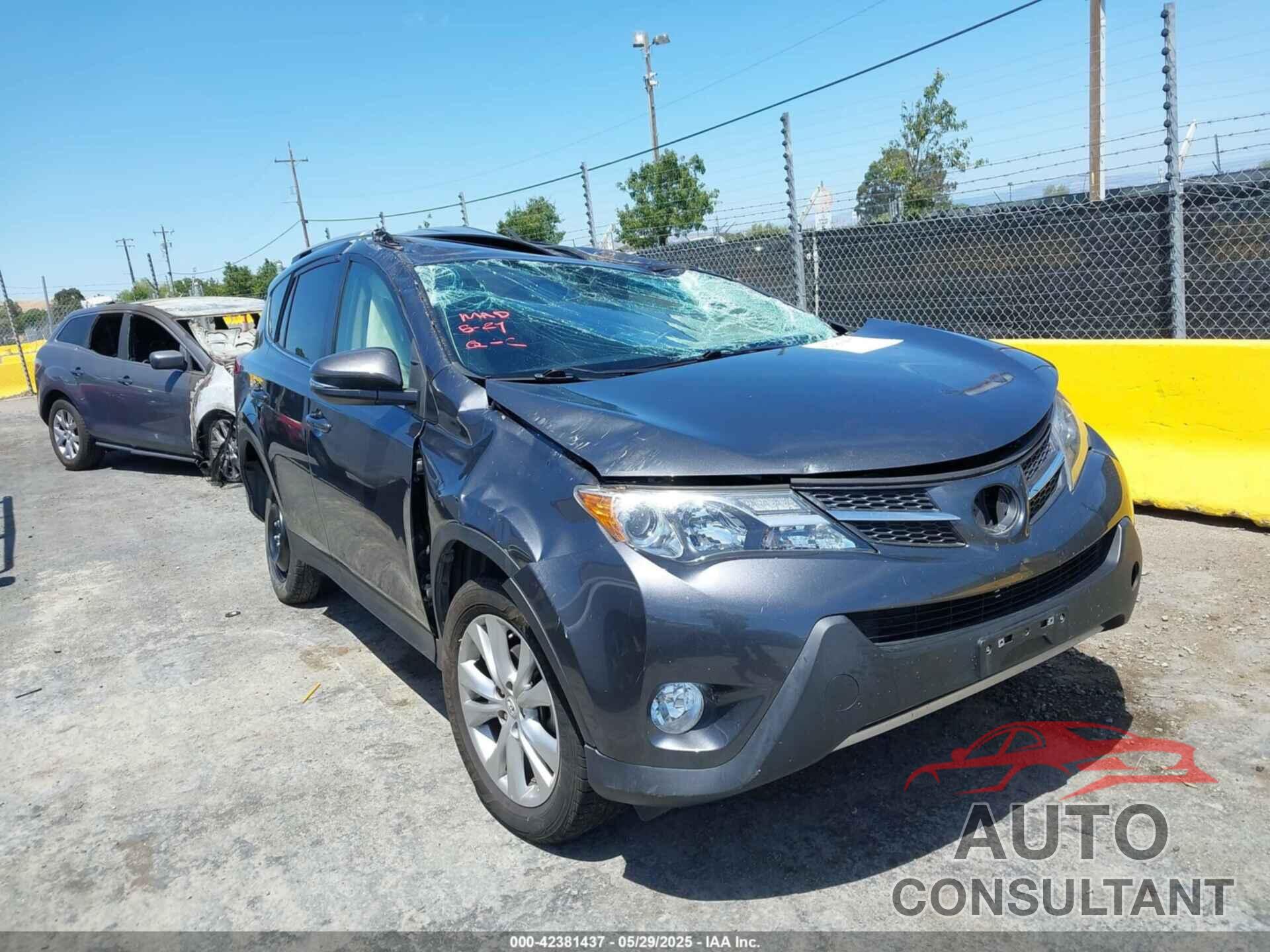 TOYOTA RAV4 2015 - JTMDFREV3FD137377