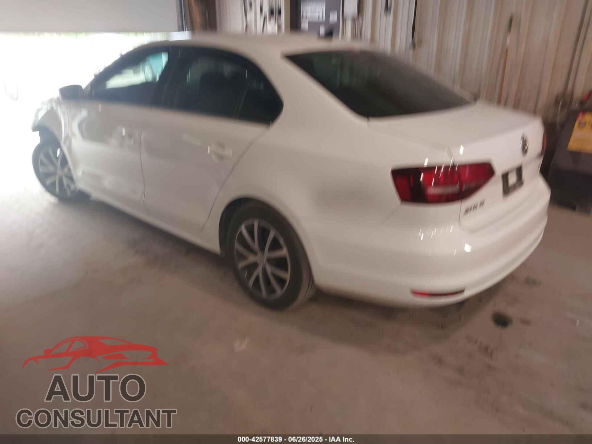 VOLKSWAGEN JETTA 2017 - 3VWB67AJ1HM399403