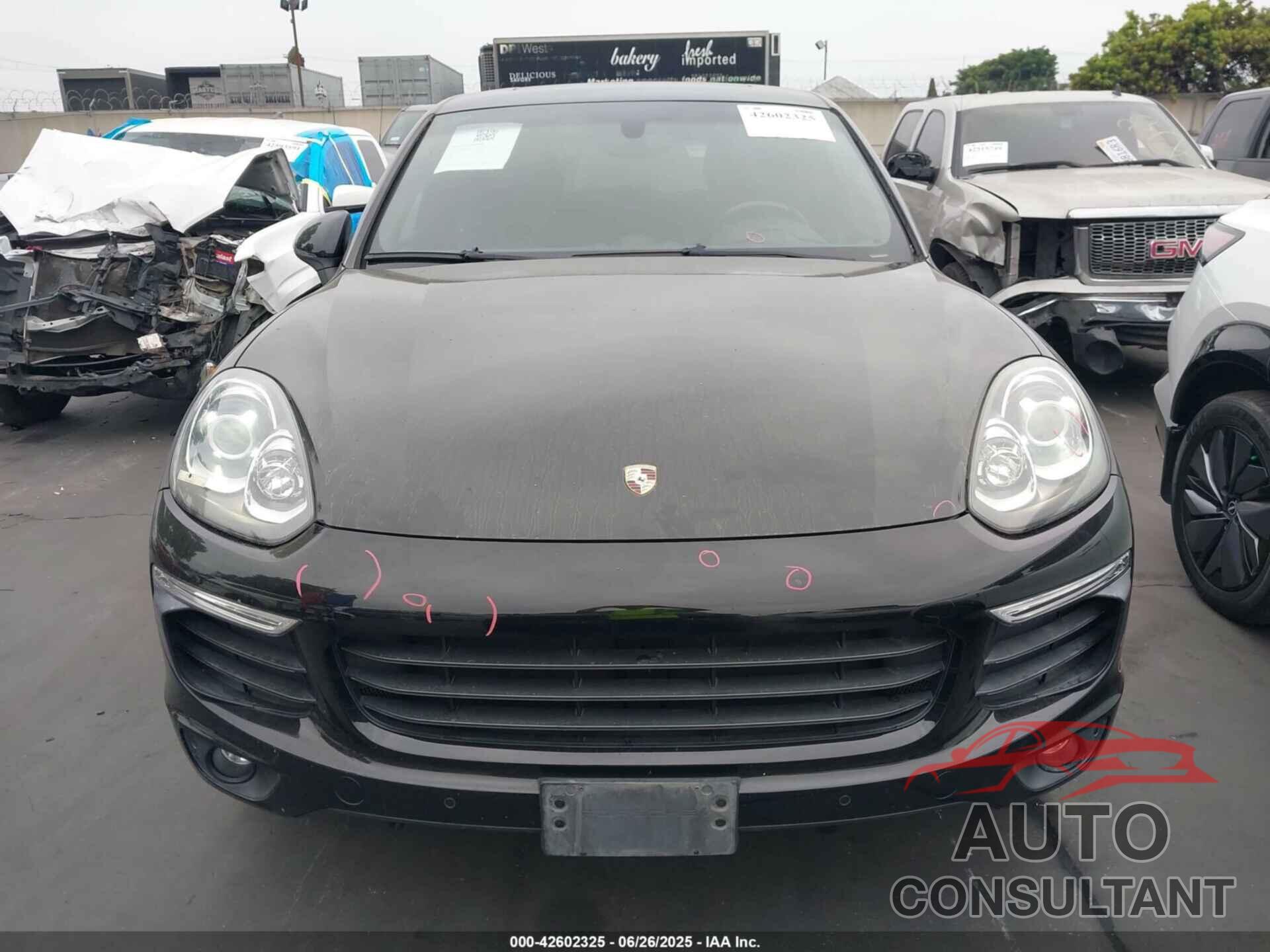 PORSCHE CAYENNE 2016 - WP1AA2A24GKA14137