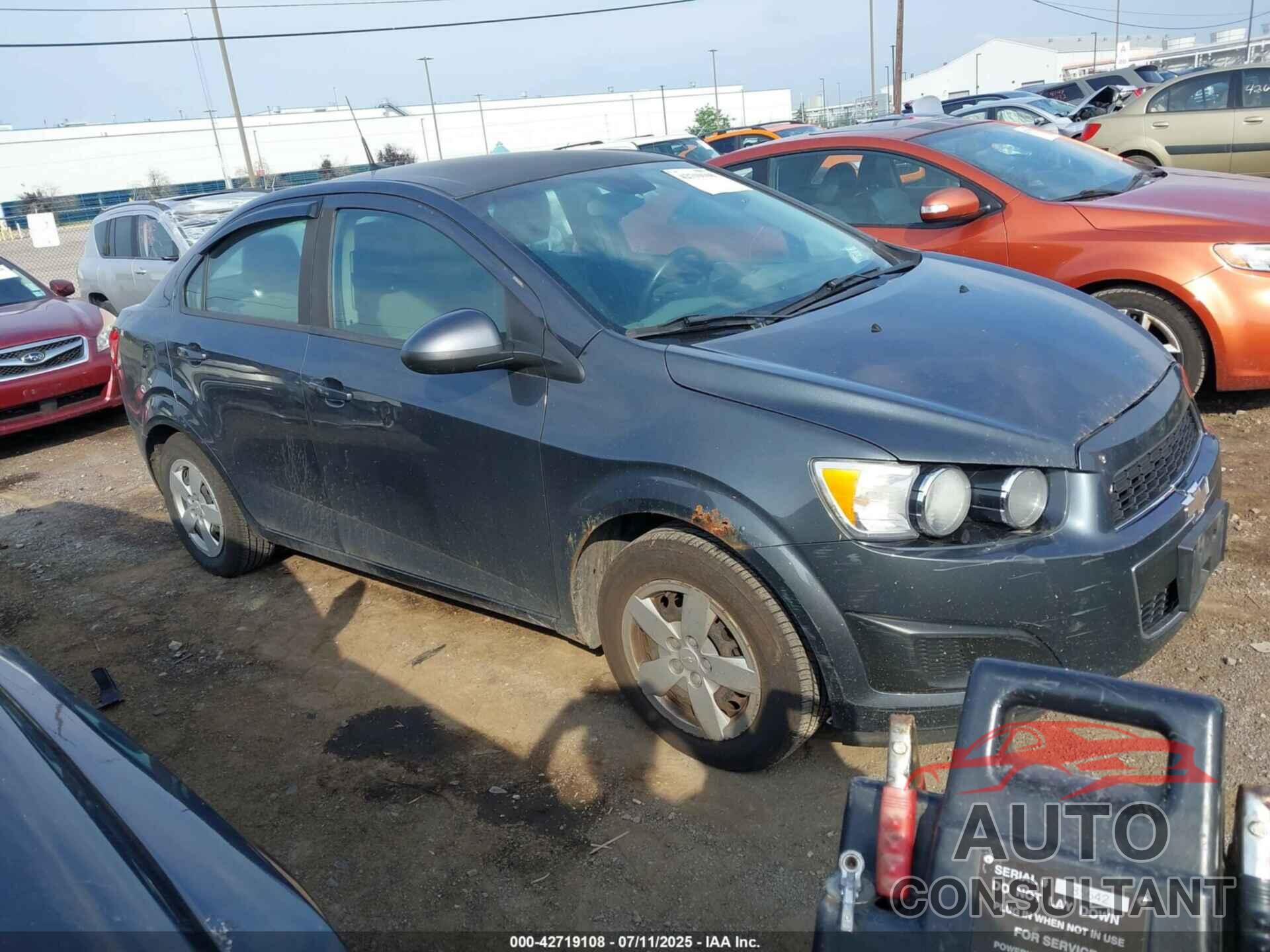 CHEVROLET SONIC 2013 - 1G1JA5SG4D4126703