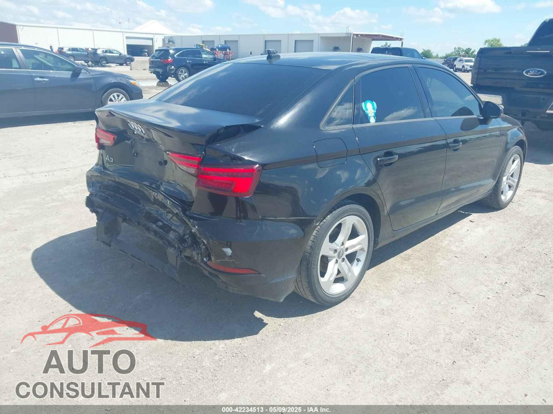 AUDI A3 2018 - WAUAUGFF2J1090578