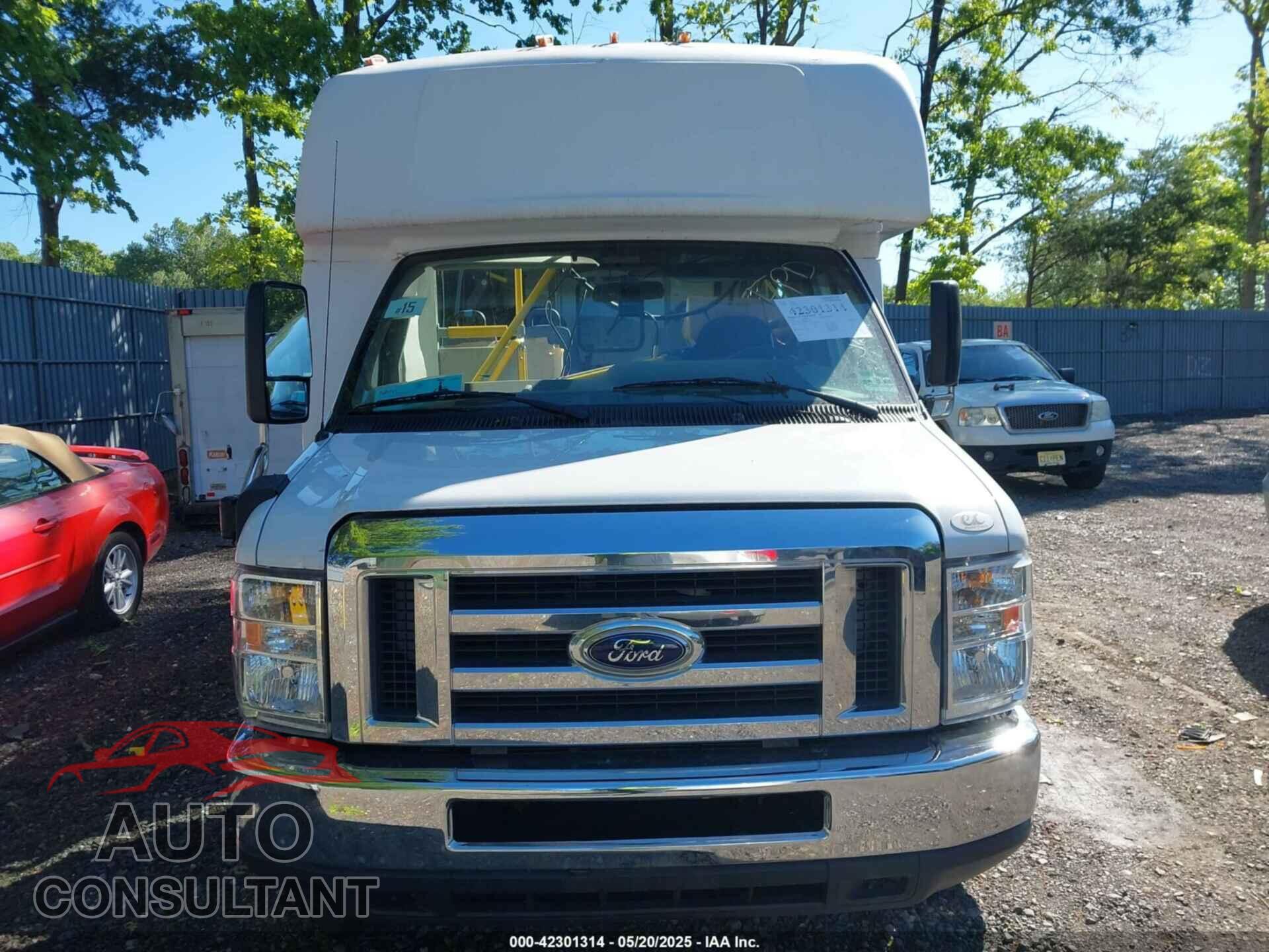 FORD ECONOLINE 2017 - 1FDEE3FS0HDC57225
