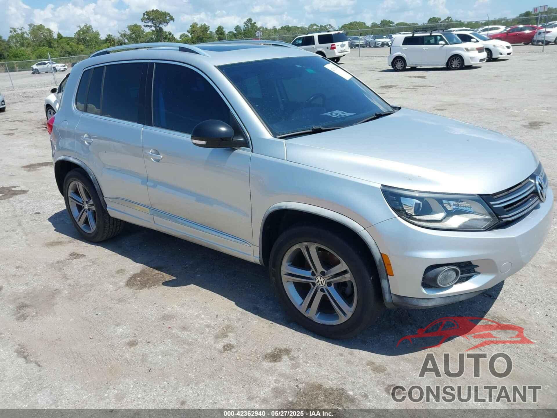 VOLKSWAGEN TIGUAN 2017 - WVGTV7AX4HW507278