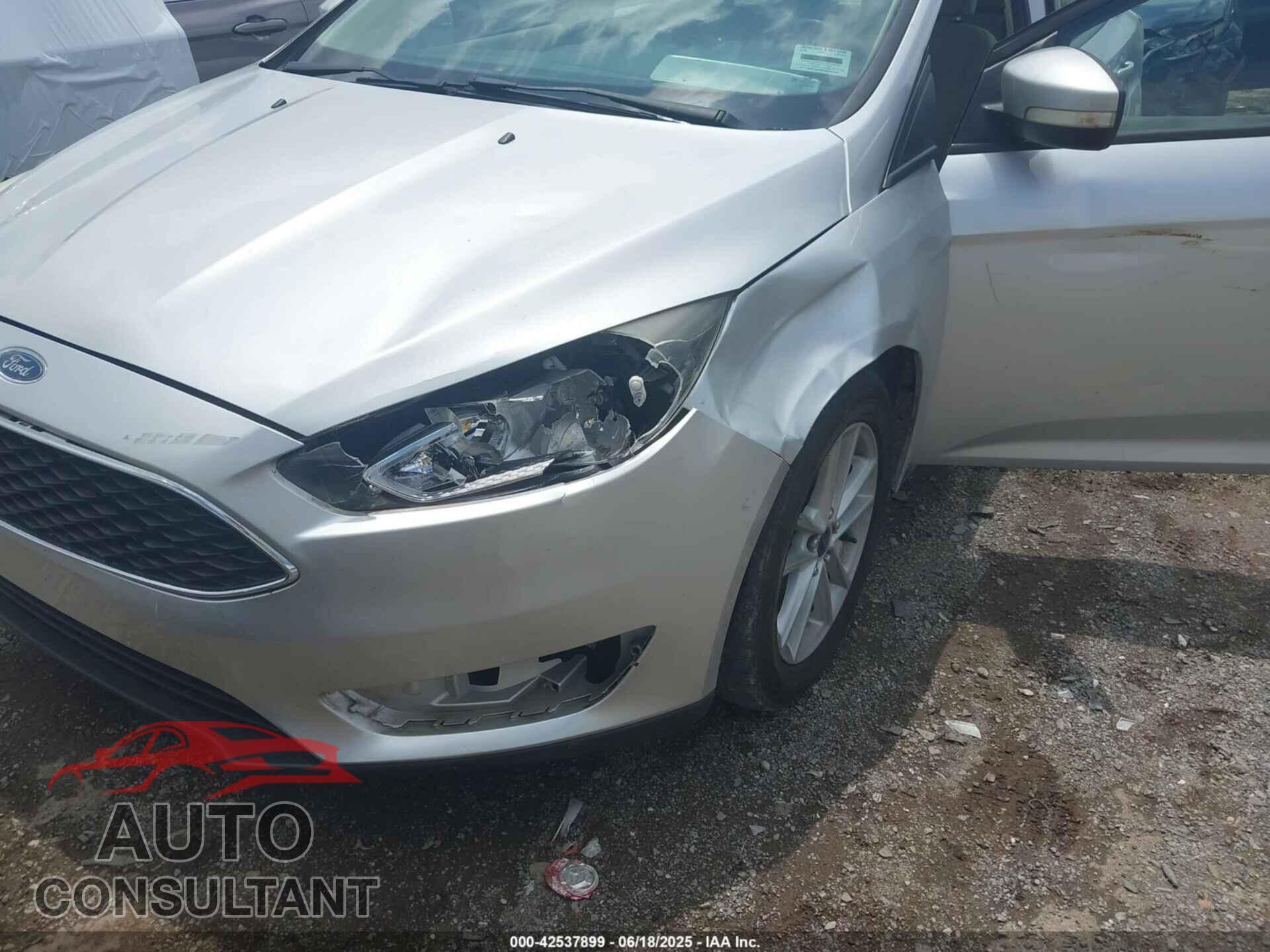 FORD FOCUS 2015 - 1FADP3F26FL227732