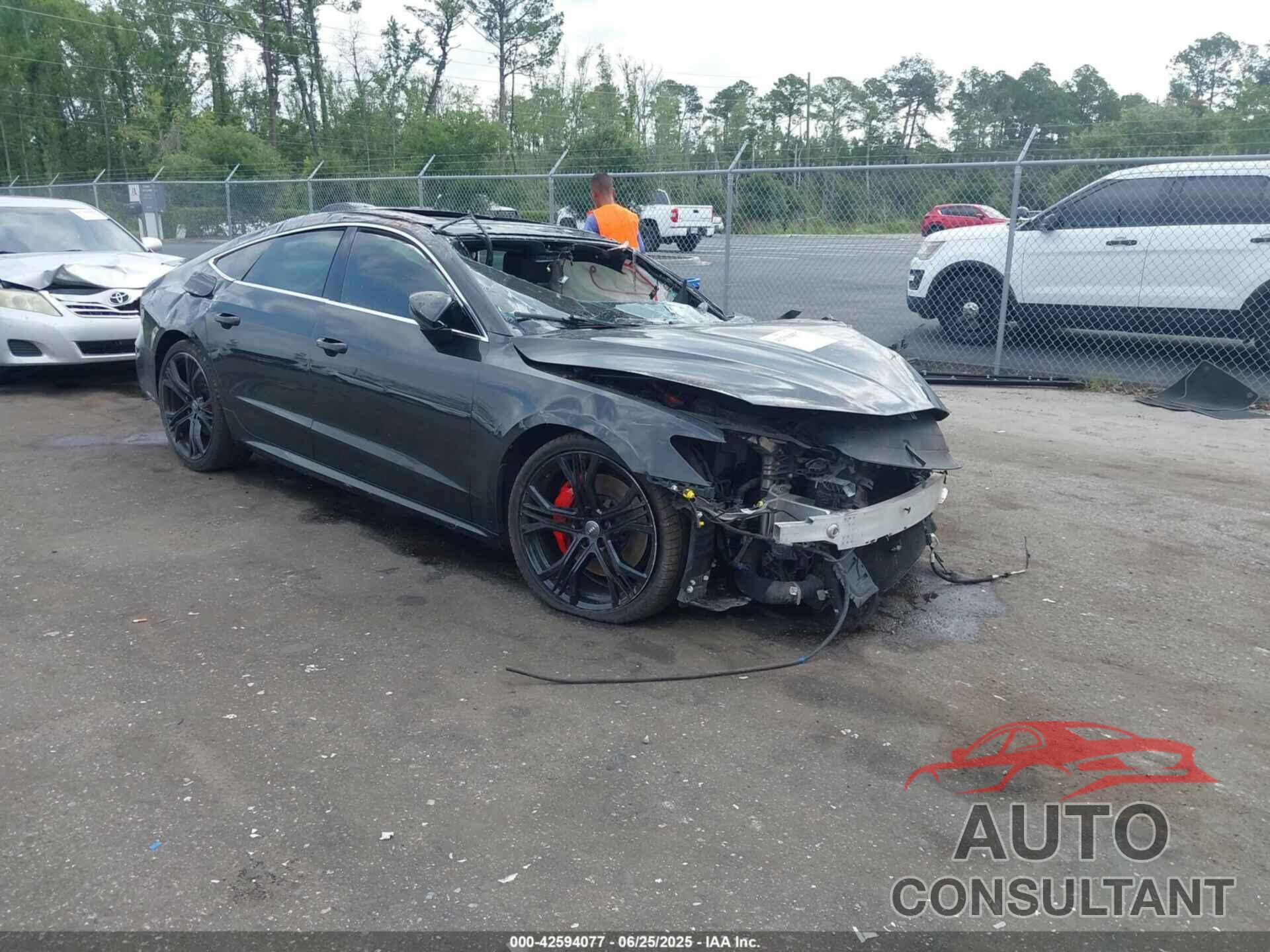 AUDI A7 2019 - WAUV2AF21KN042730