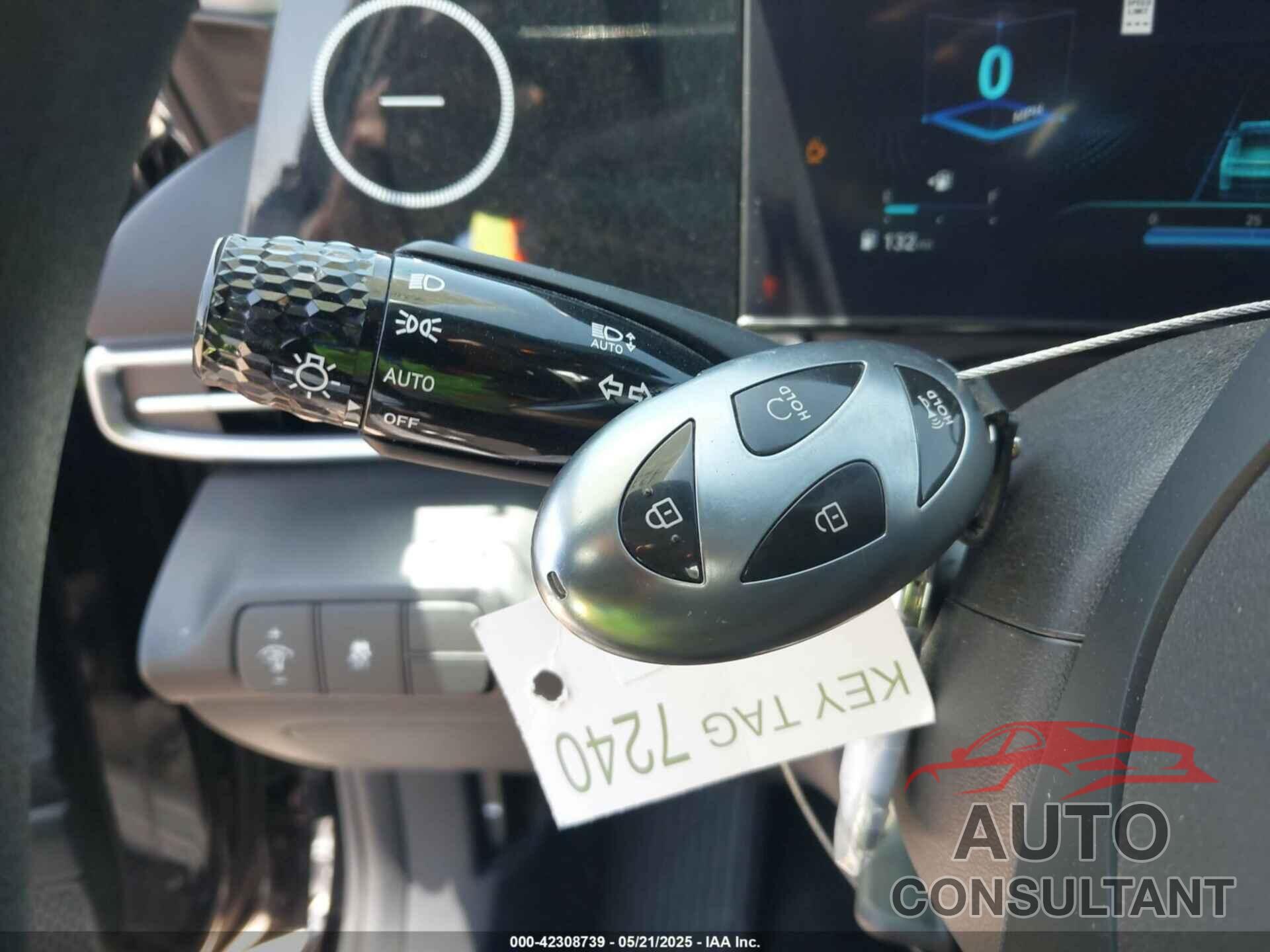 HYUNDAI ELANTRA 2024 - KMHLM4DG8RU682661