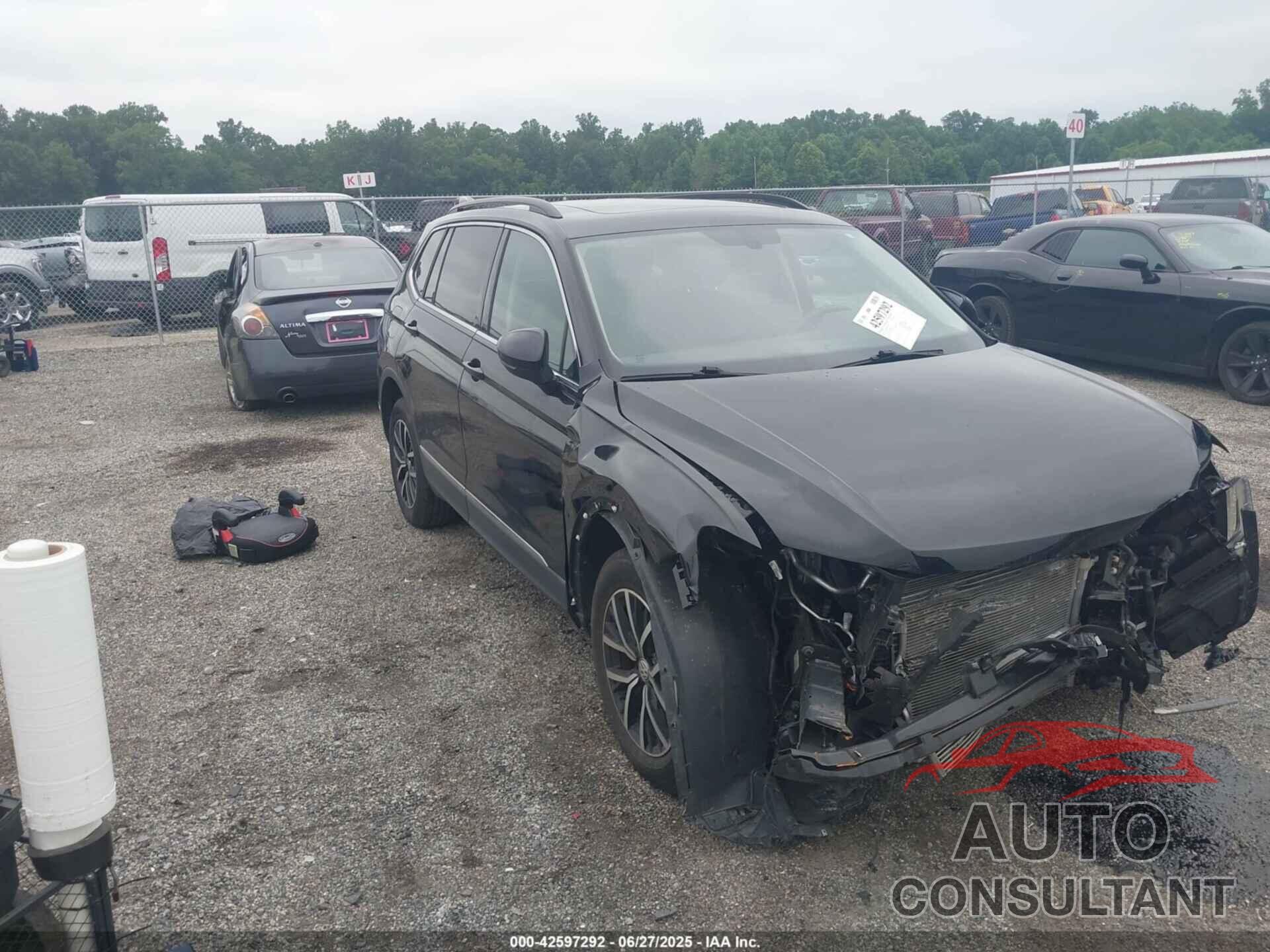 VOLKSWAGEN TIGUAN 2021 - 3VV2B7AX1MM030328