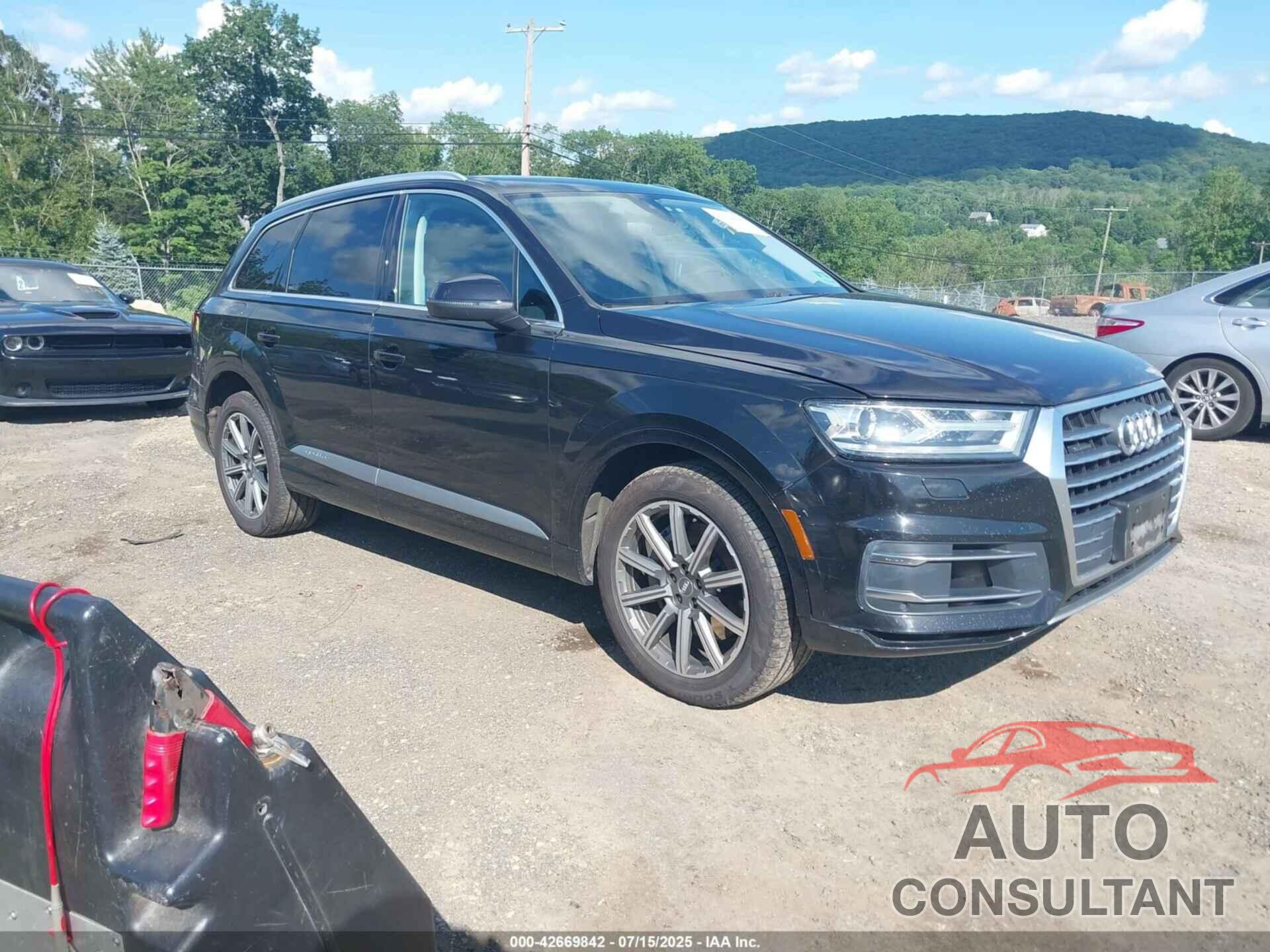 AUDI Q7 2018 - WA1LAAF71JD051158