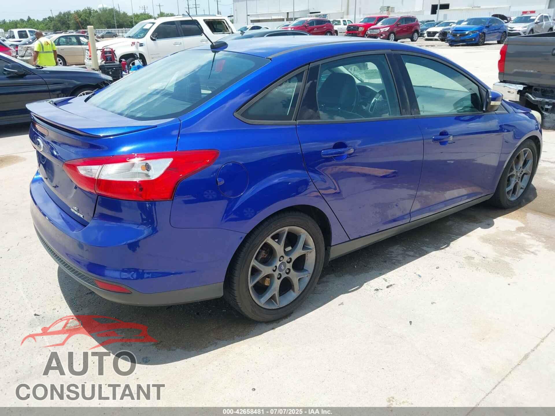 FORD FOCUS 2014 - 1FADP3F26EL207981