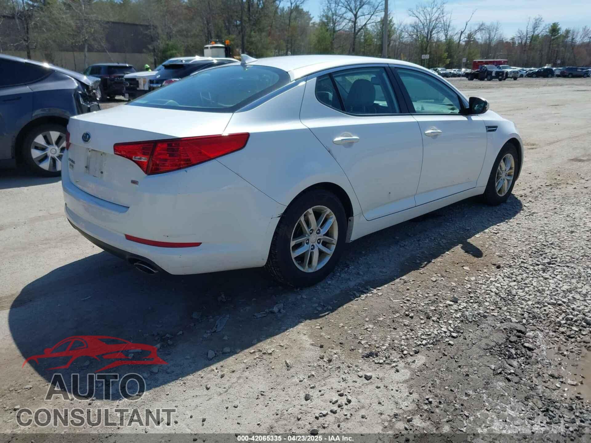 KIA OPTIMA 2012 - KNAGM4A73C5297517