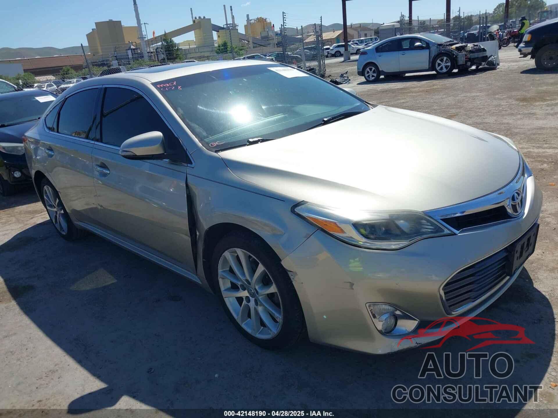 TOYOTA AVALON 2014 - 4T1BK1EB5EU108760