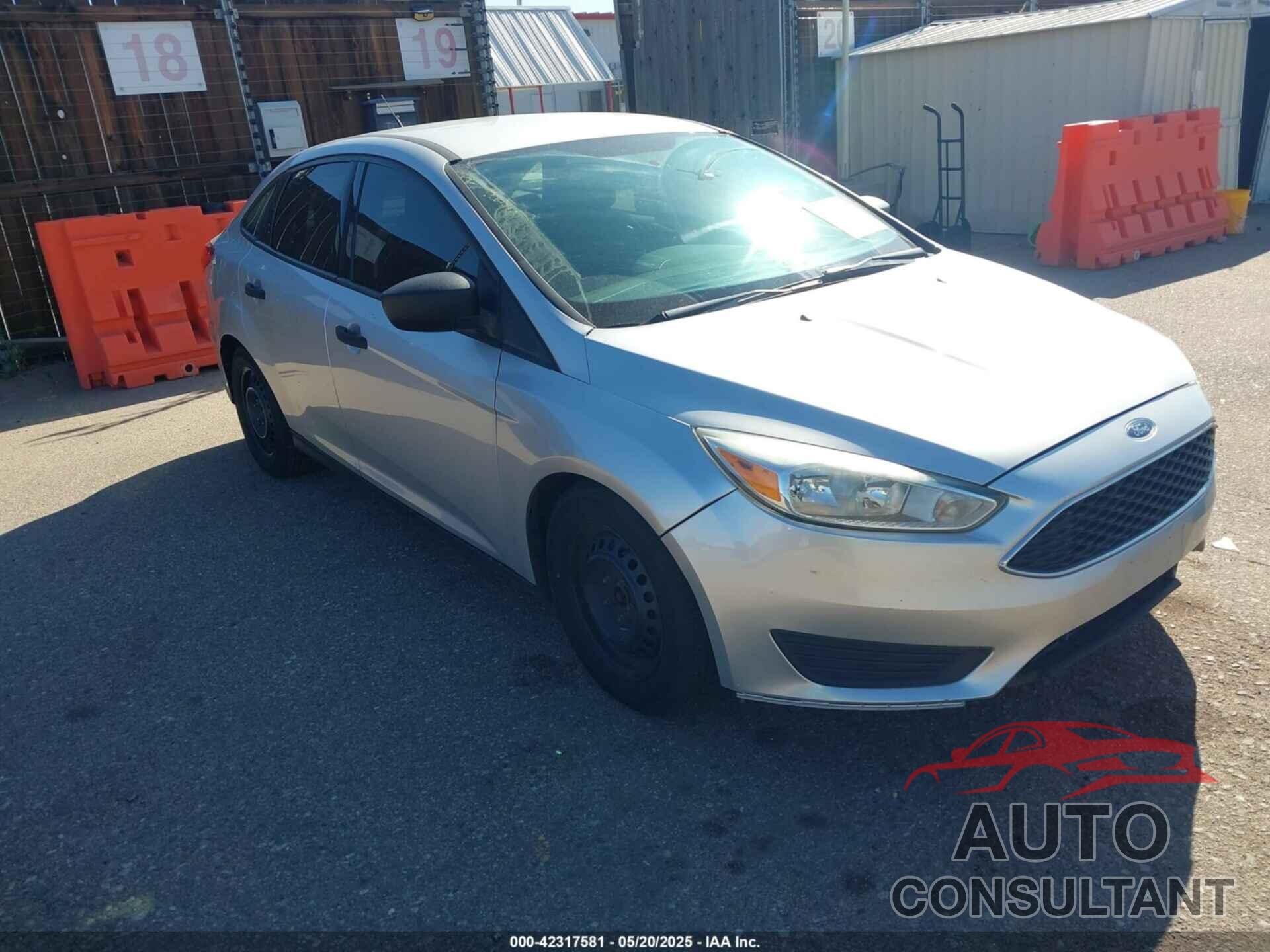 FORD FOCUS 2015 - 1FADP3E2XFL292083