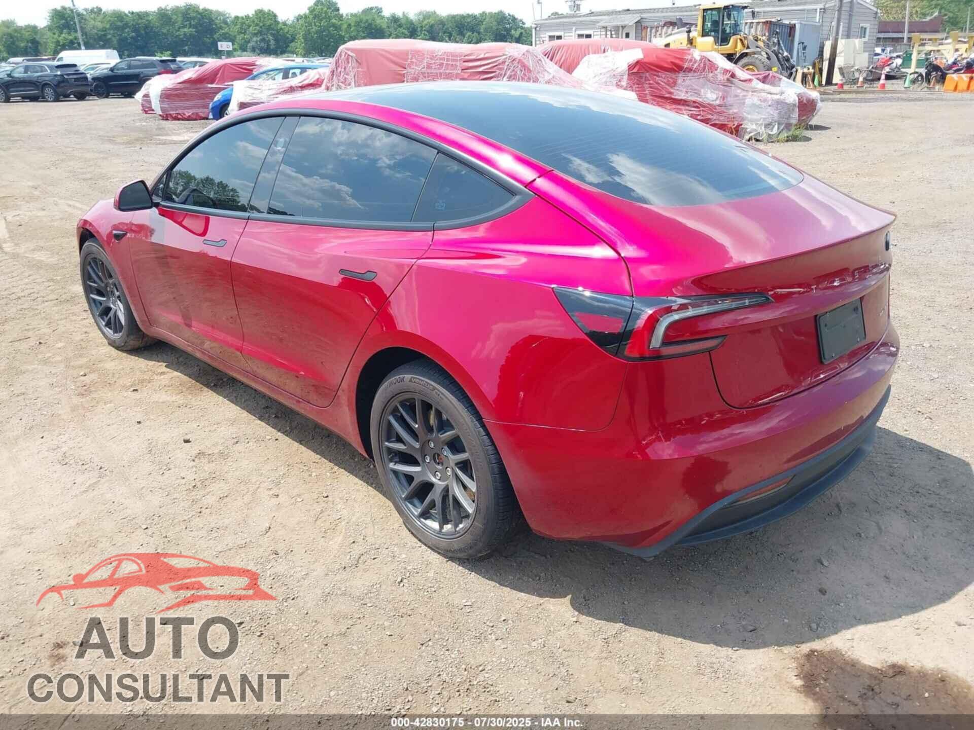 TESLA MODEL 3 2025 - 5YJ3E1EB4SF879117