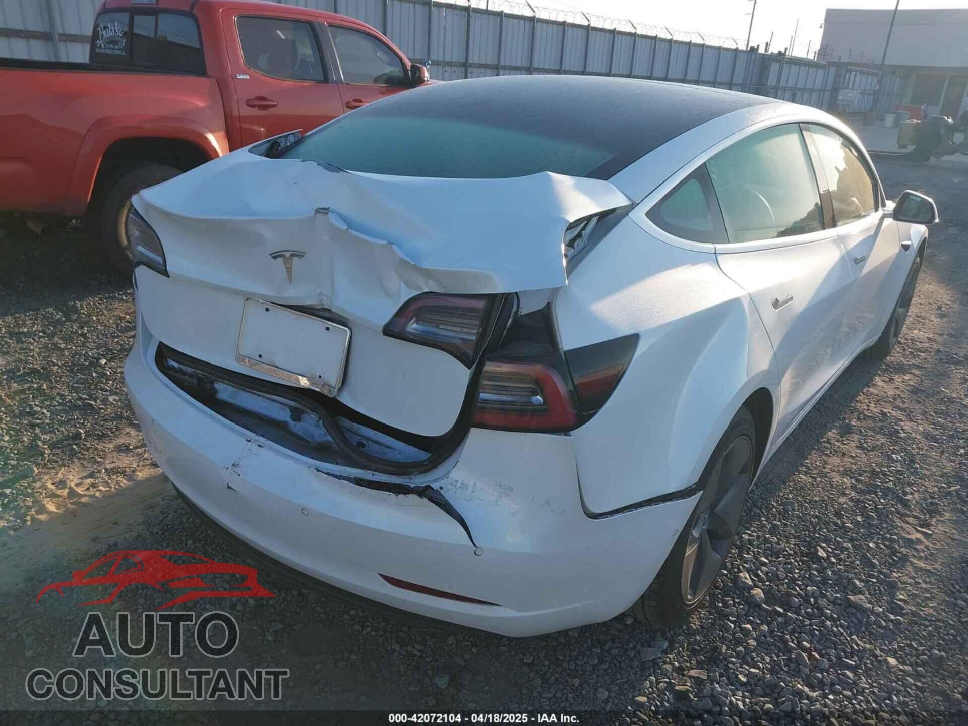 TESLA MODEL 3 2019 - 5YJ3E1EA8KF464681