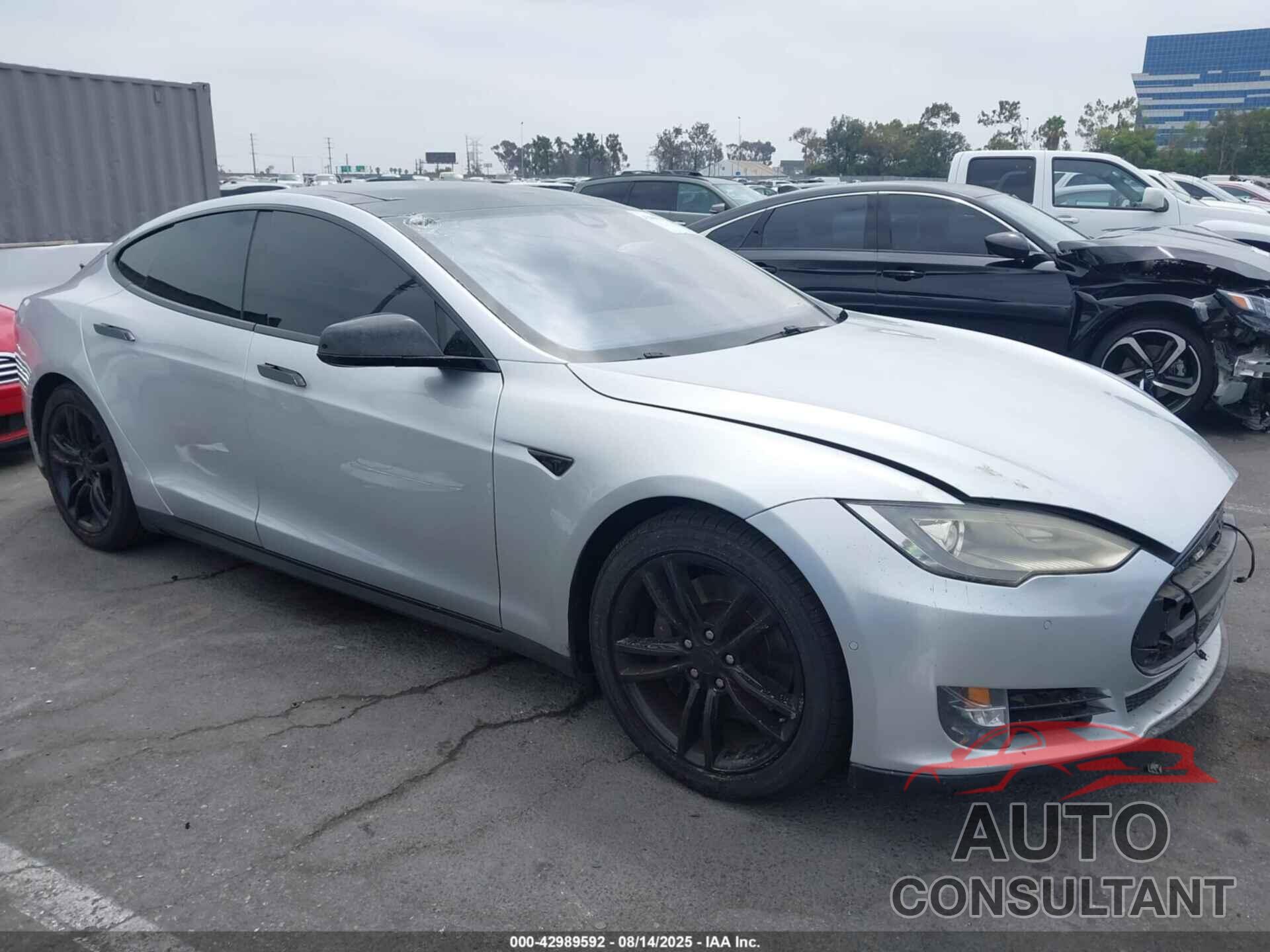 TESLA MODEL S 2014 - 5YJSA1H18EFP66818