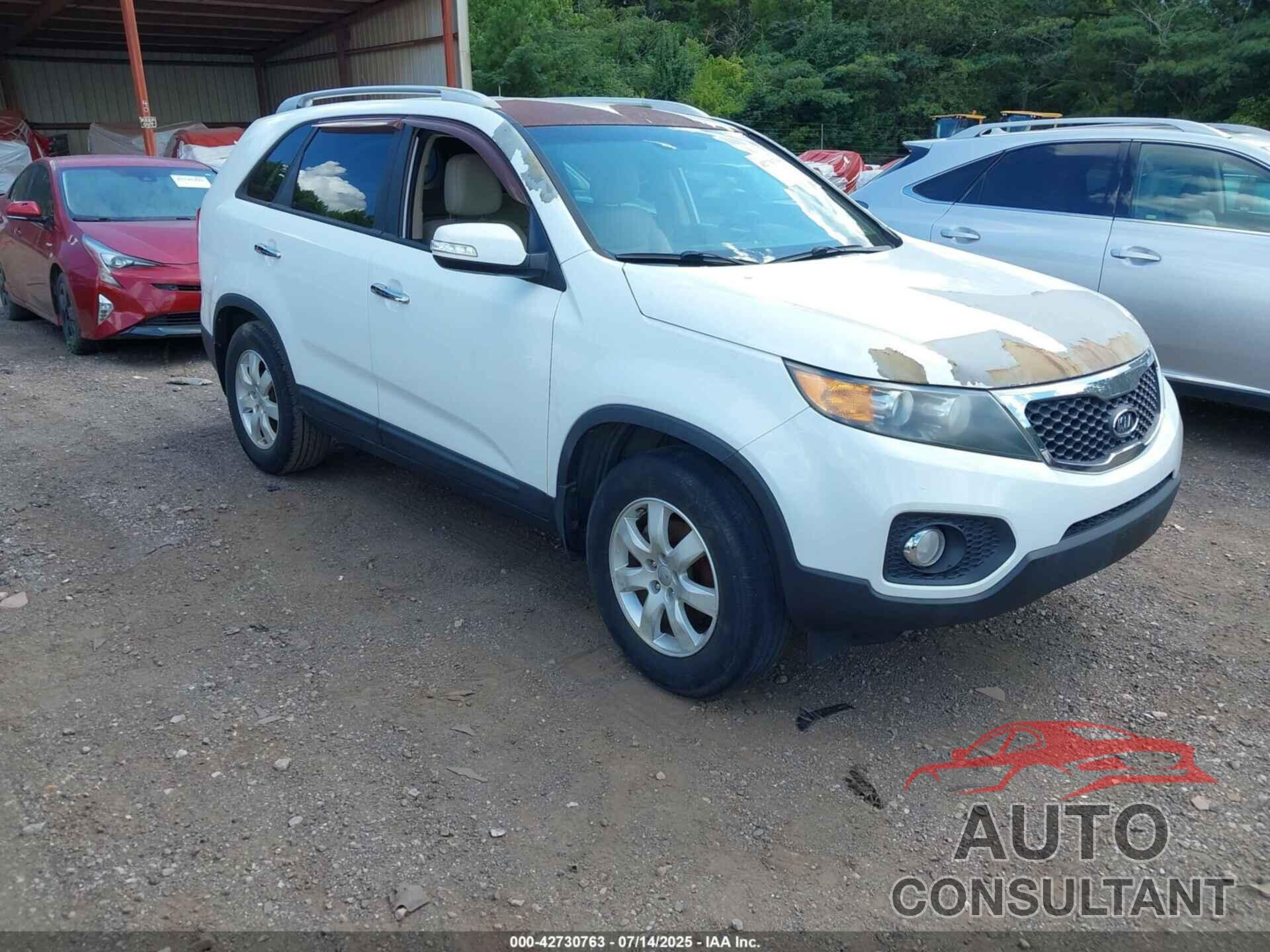 KIA SORENTO 2013 - 5XYKT3A69DG361232