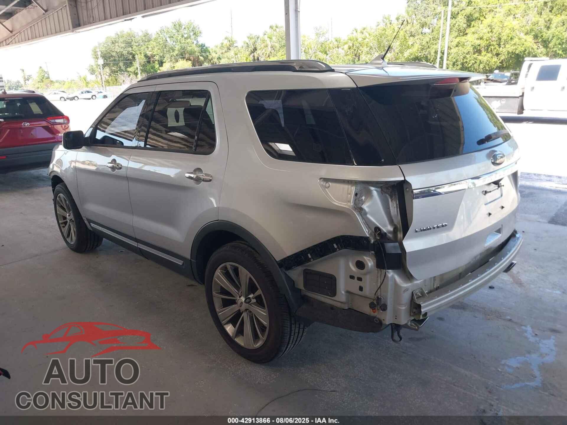 FORD EXPLORER 2018 - 1FM5K7F87JGB33042