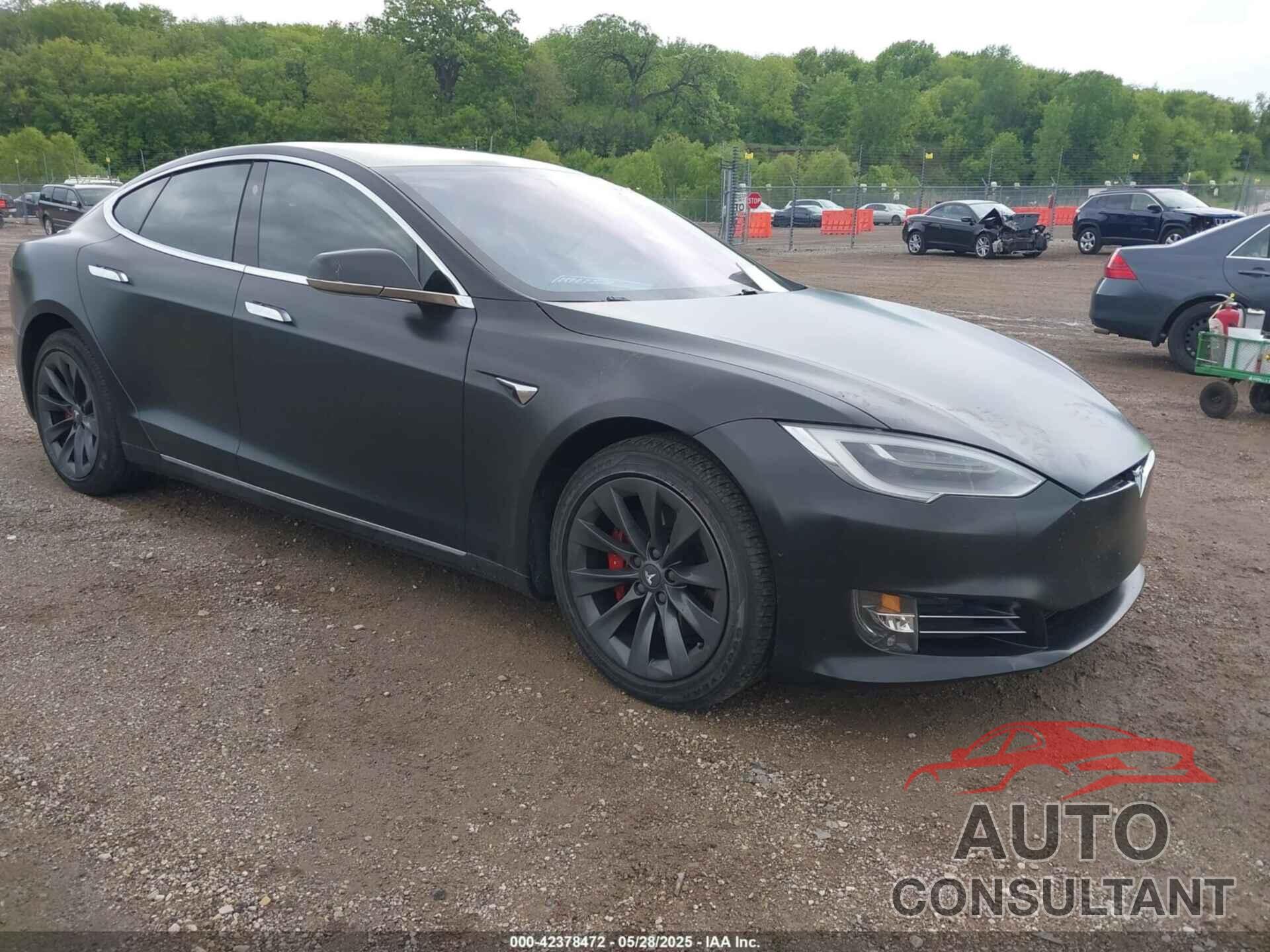 TESLA MODEL S 2020 - 5YJSA1E22LF367526