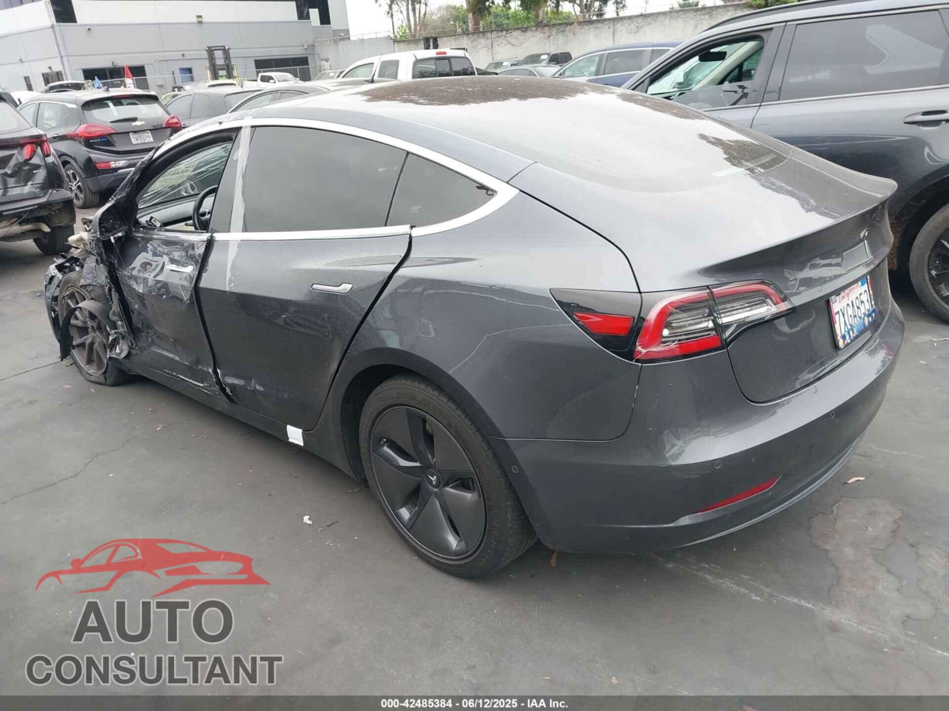 TESLA MODEL 3 2018 - 5YJ3E1EA1JF042198