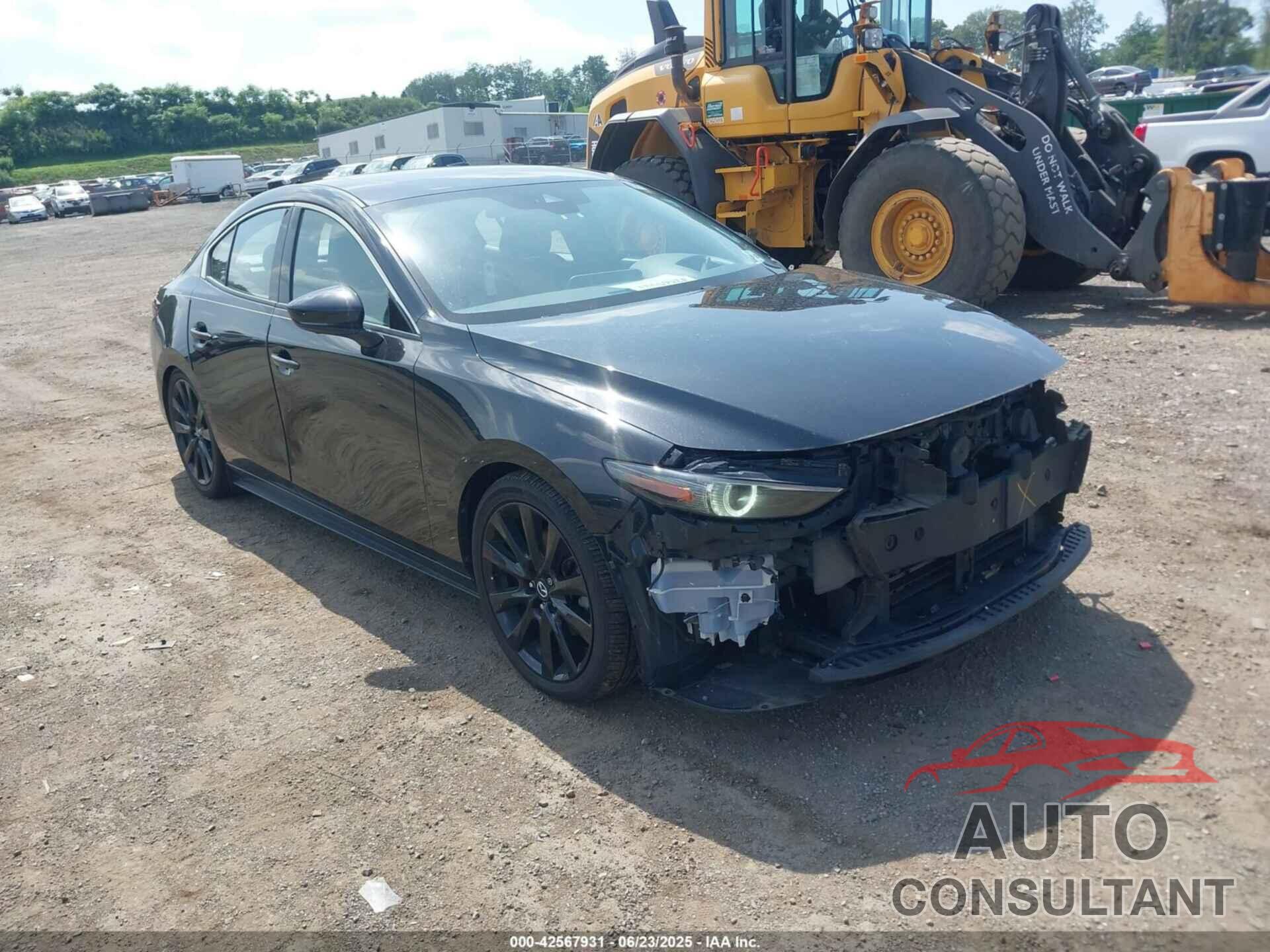 MAZDA MAZDA3 2021 - JM1BPBEY0M1313368
