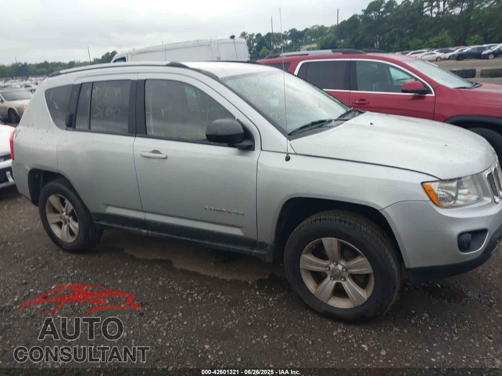 JEEP COMPASS 2011 - 1J4NF1FB3BD280876