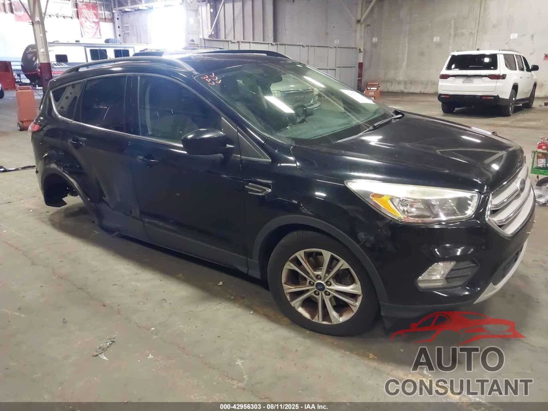 FORD ESCAPE 2018 - 1FMCU9G93JUB49650