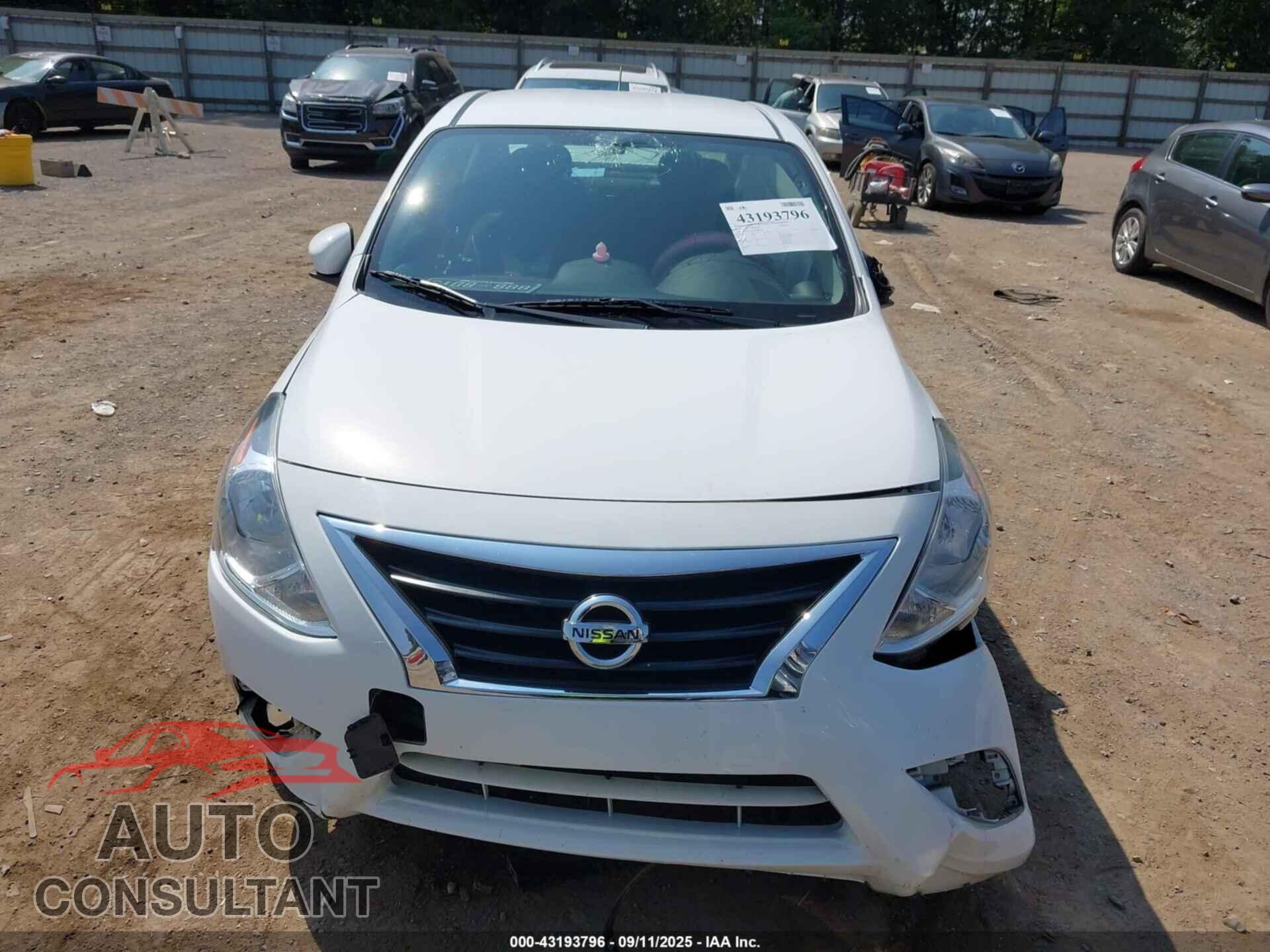 NISSAN VERSA 2019 - 3N1CN7AP3KL809018