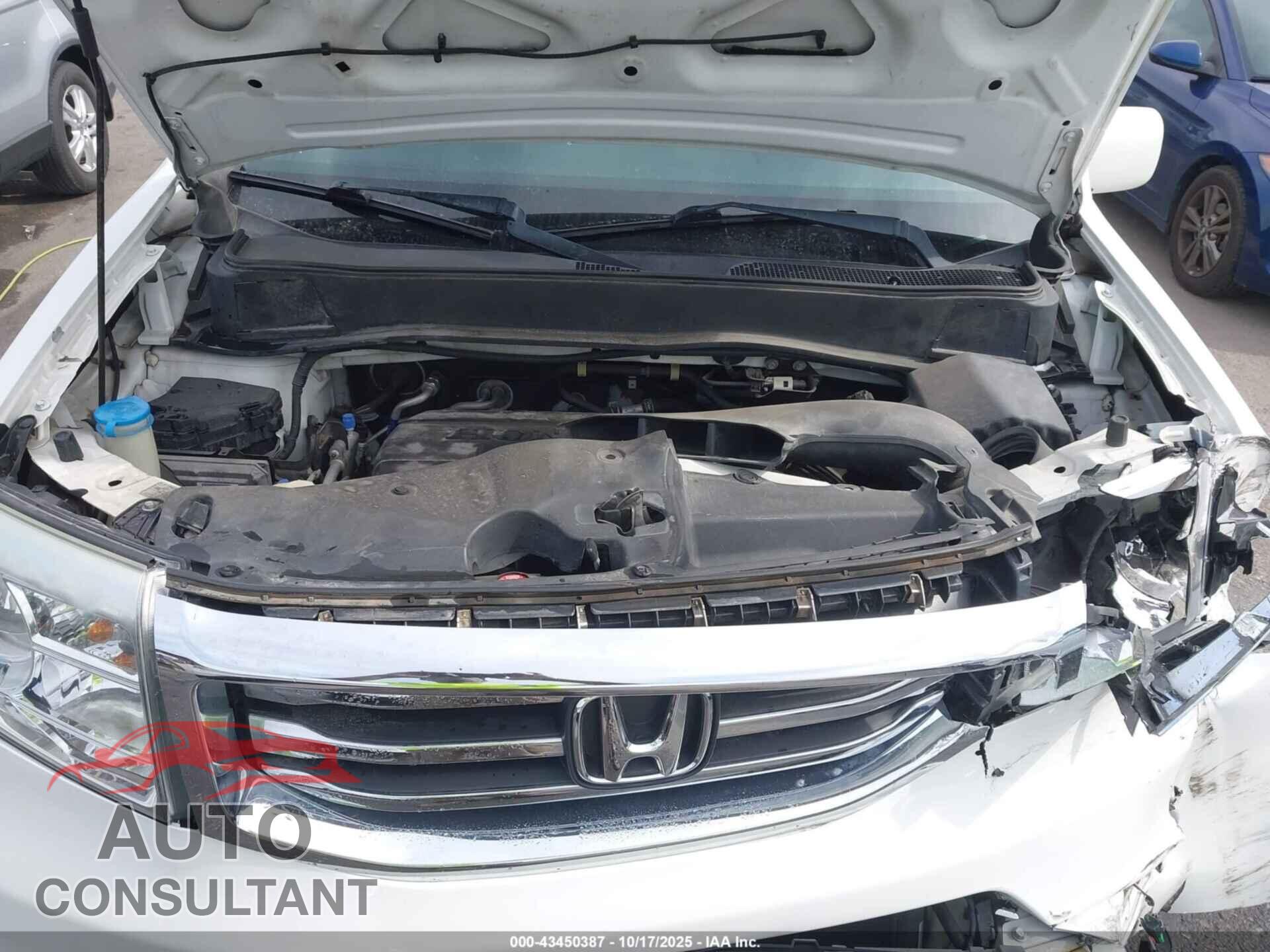 HONDA PILOT 2015 - 5FNYF4H91FB008422