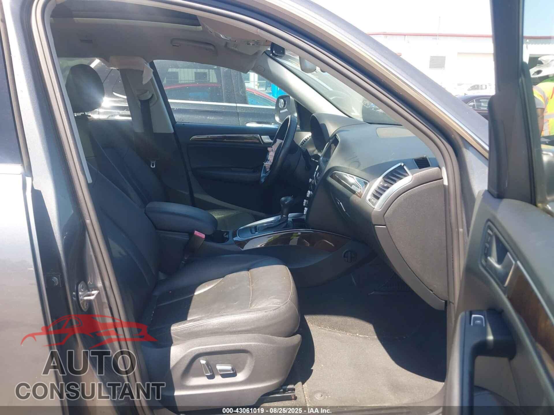 AUDI Q5 2013 - WA1CFAFP1DA007376