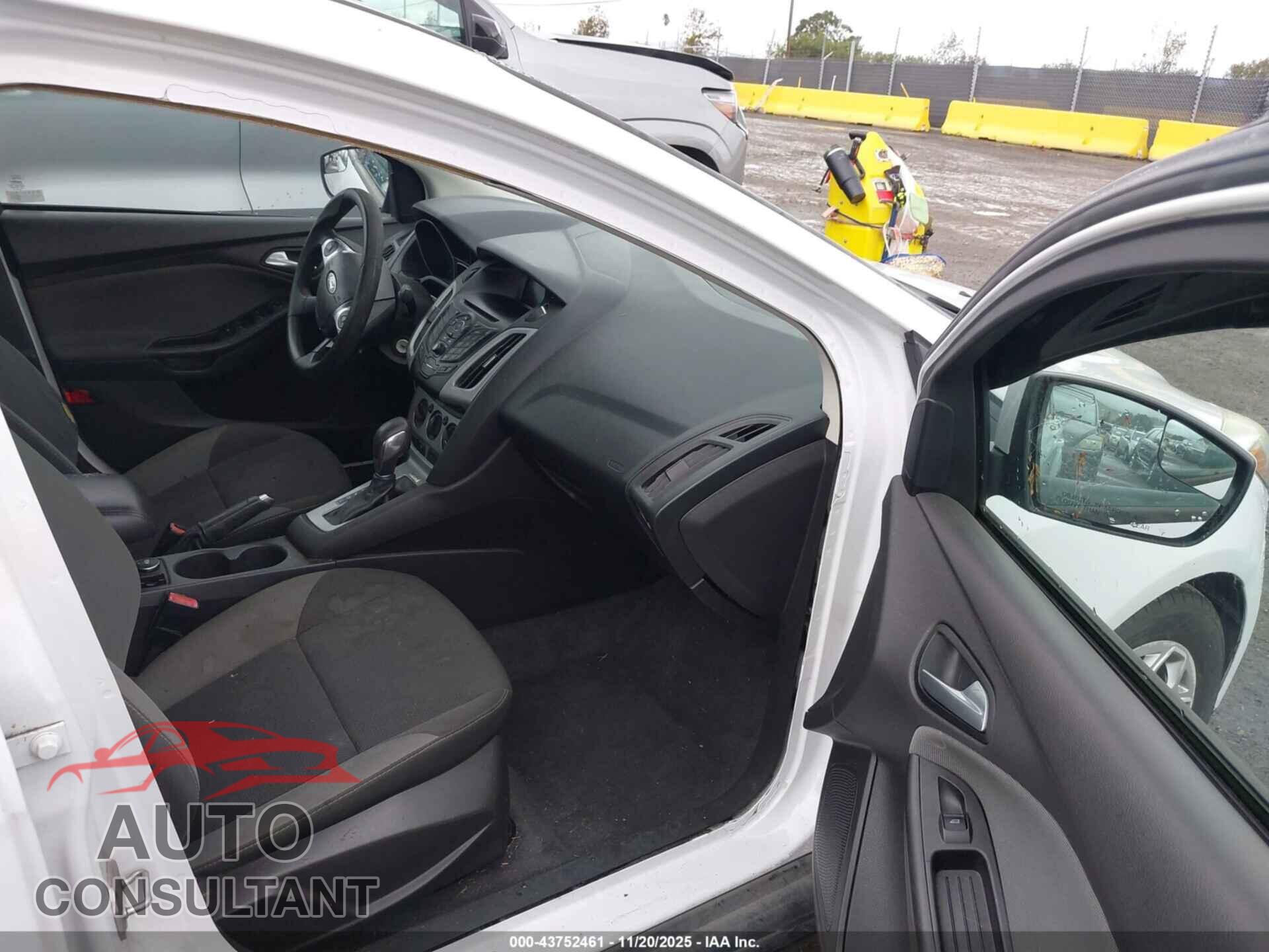 FORD FOCUS 2012 - 1FAHP3F21CL274020
