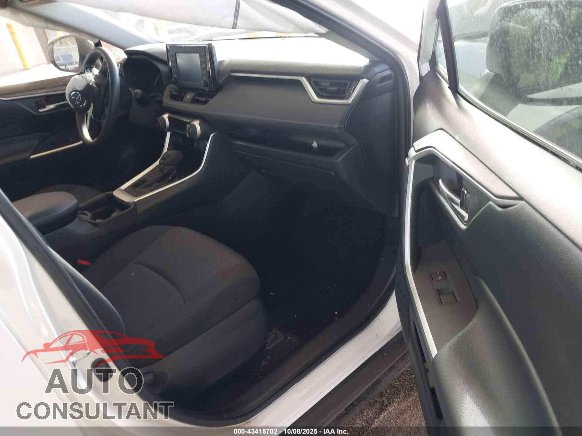 TOYOTA RAV4 2019 - JTMP1RFV1KD030896