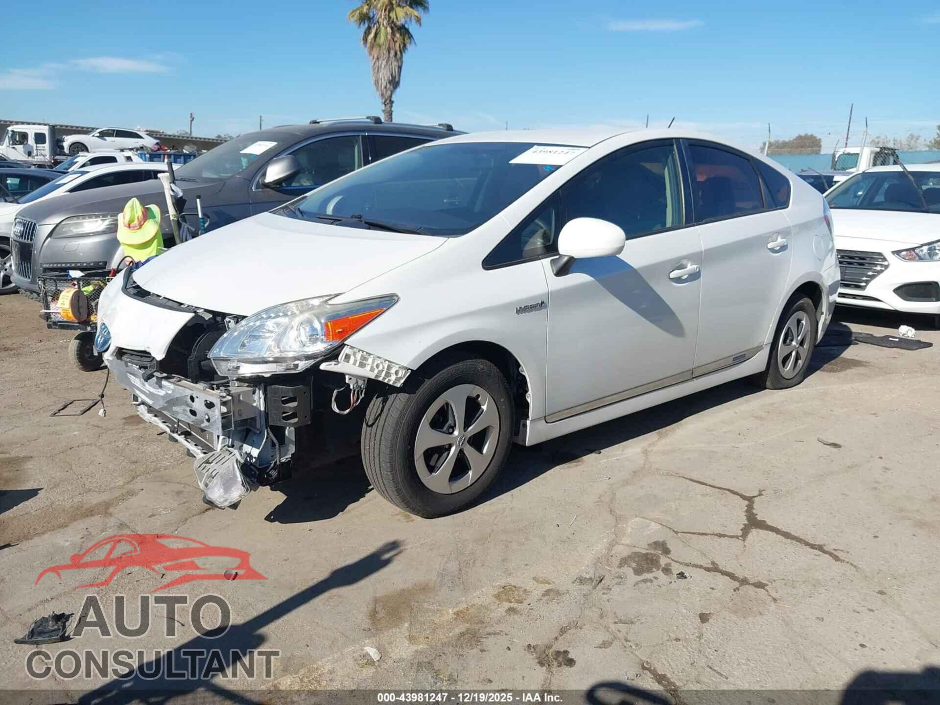 TOYOTA PRIUS 2015 - JTDKN3DU8F1982985