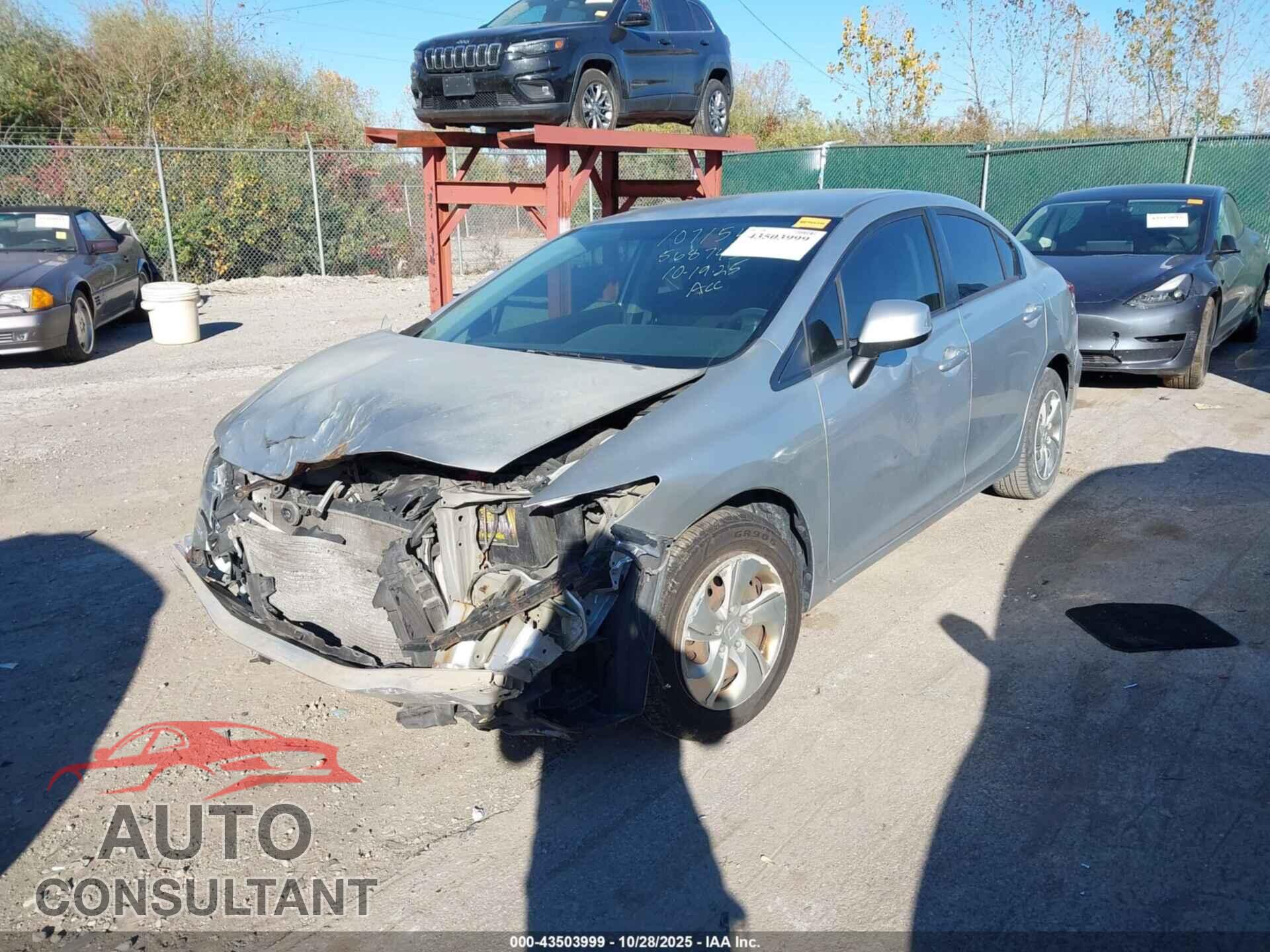HONDA CIVIC 2013 - 2HGFB2F58DH568745