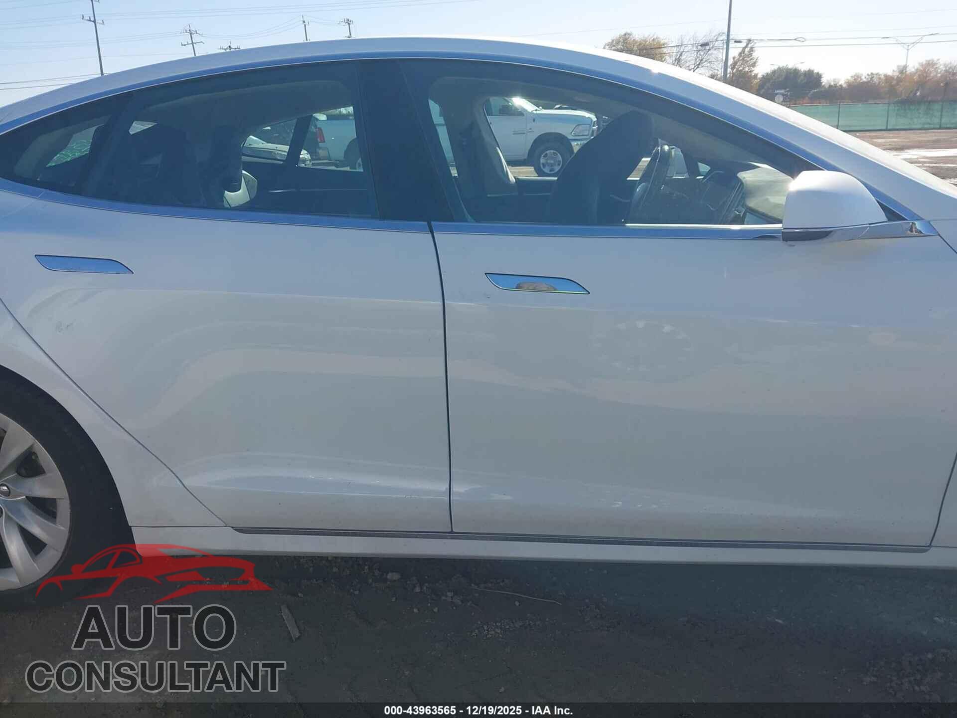 TESLA MODEL S 2016 - 5YJSA1E24GF150856