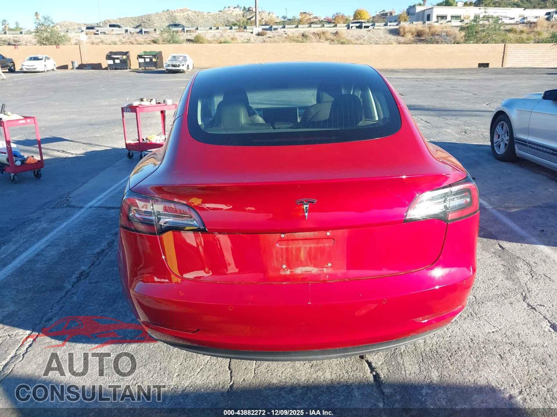 TESLA MODEL 3 2018 - 5YJ3E1EA1JF061804