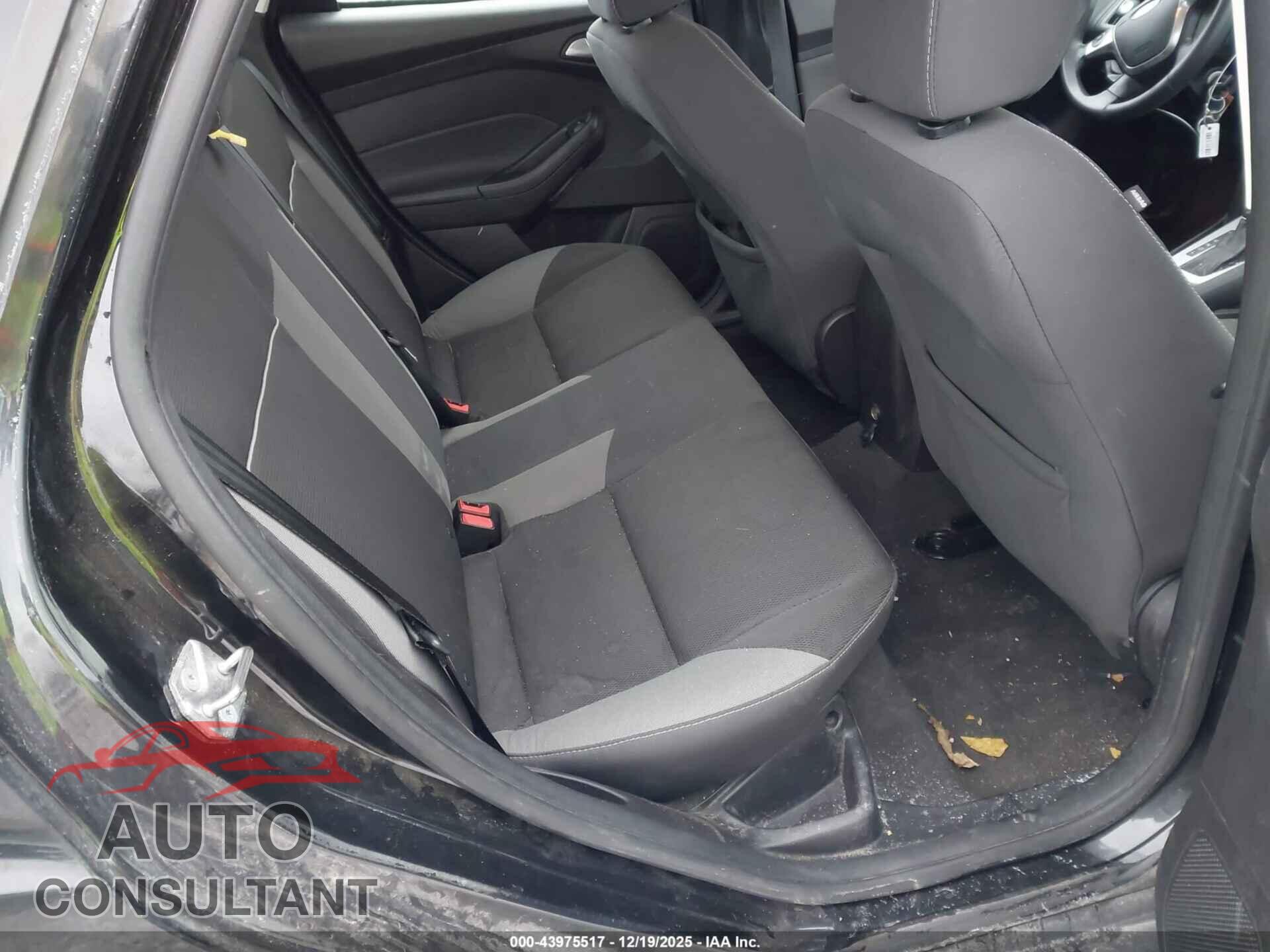 FORD FOCUS 2014 - 1FADP3F2XEL354191