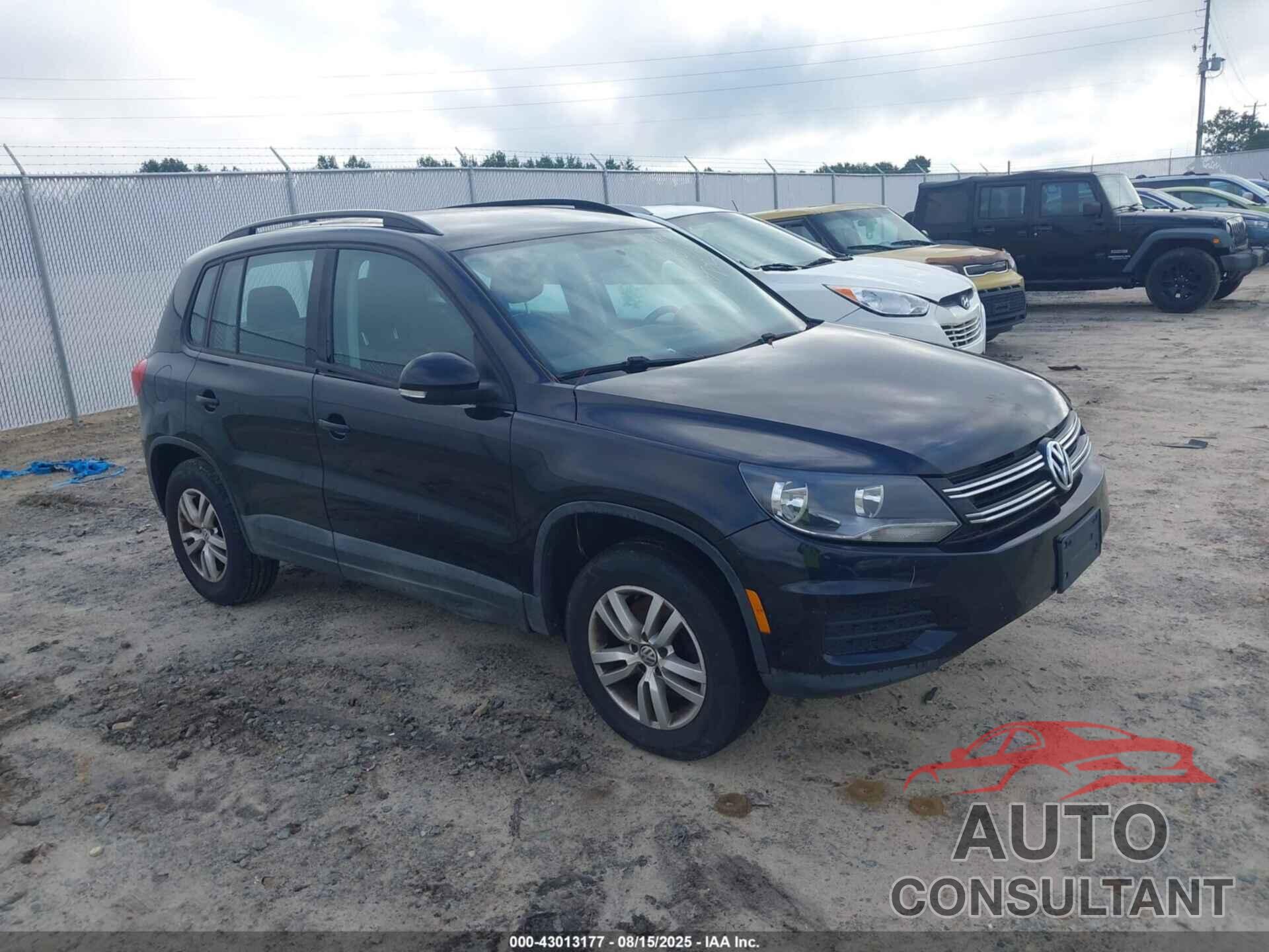 VOLKSWAGEN TIGUAN 2015 - WVGAV7AX5FW595018