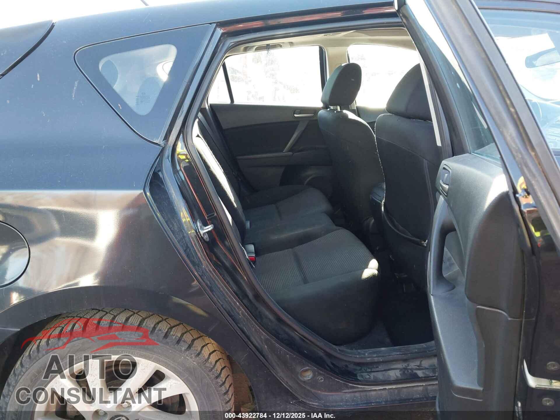 MAZDA MAZDA3 2013 - JM1BL1L78D1736084