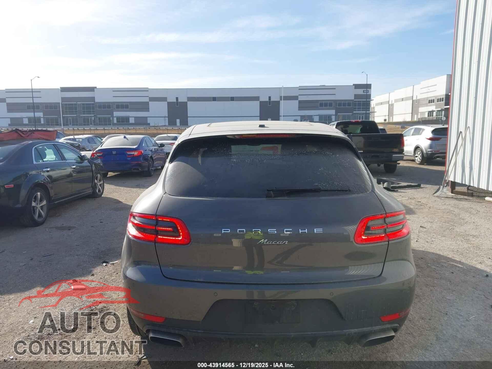 PORSCHE MACAN 2018 - WP1AA2A51JLB15423