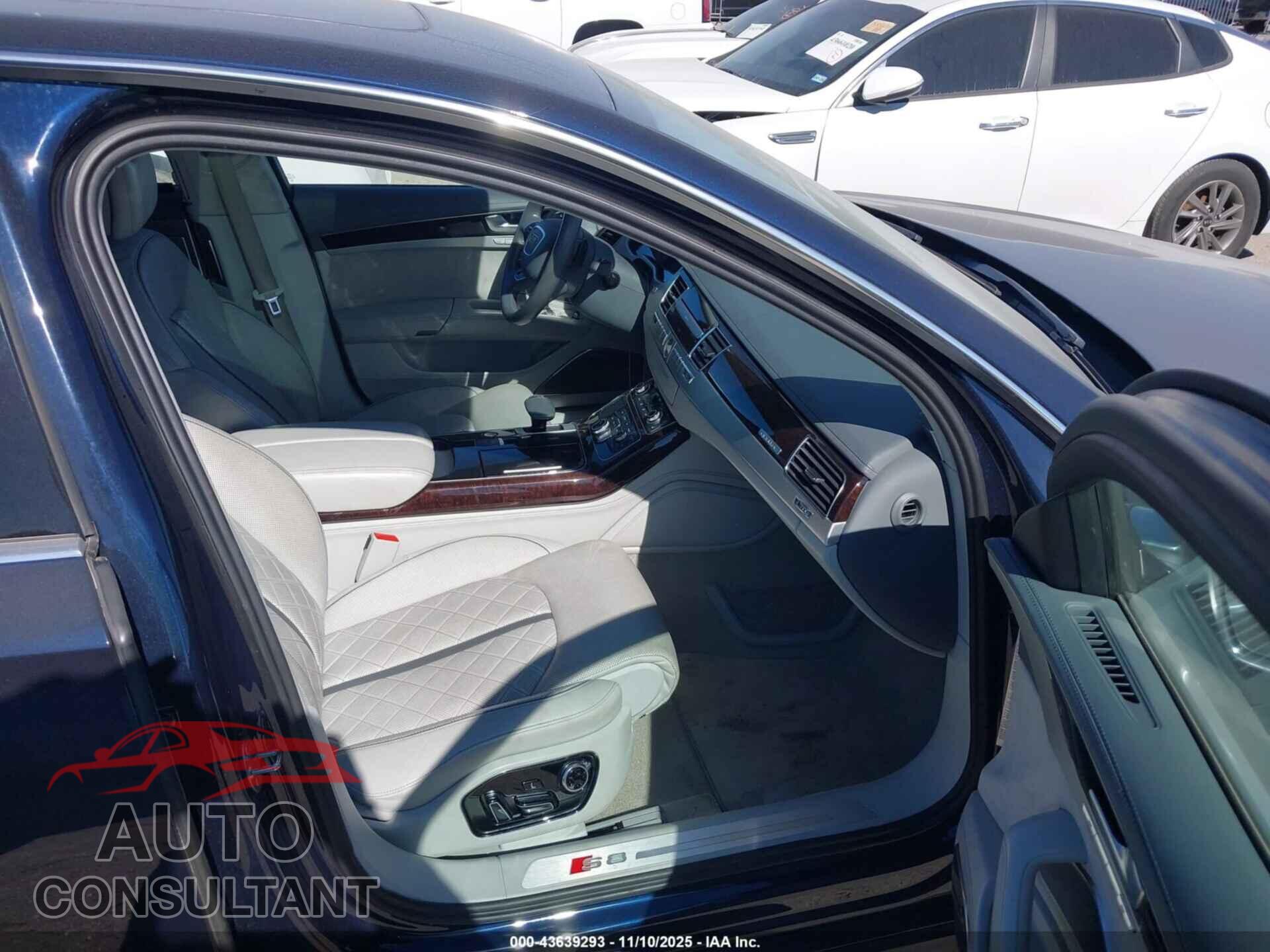 AUDI S8 2013 - WAUD2AFD7DN028475