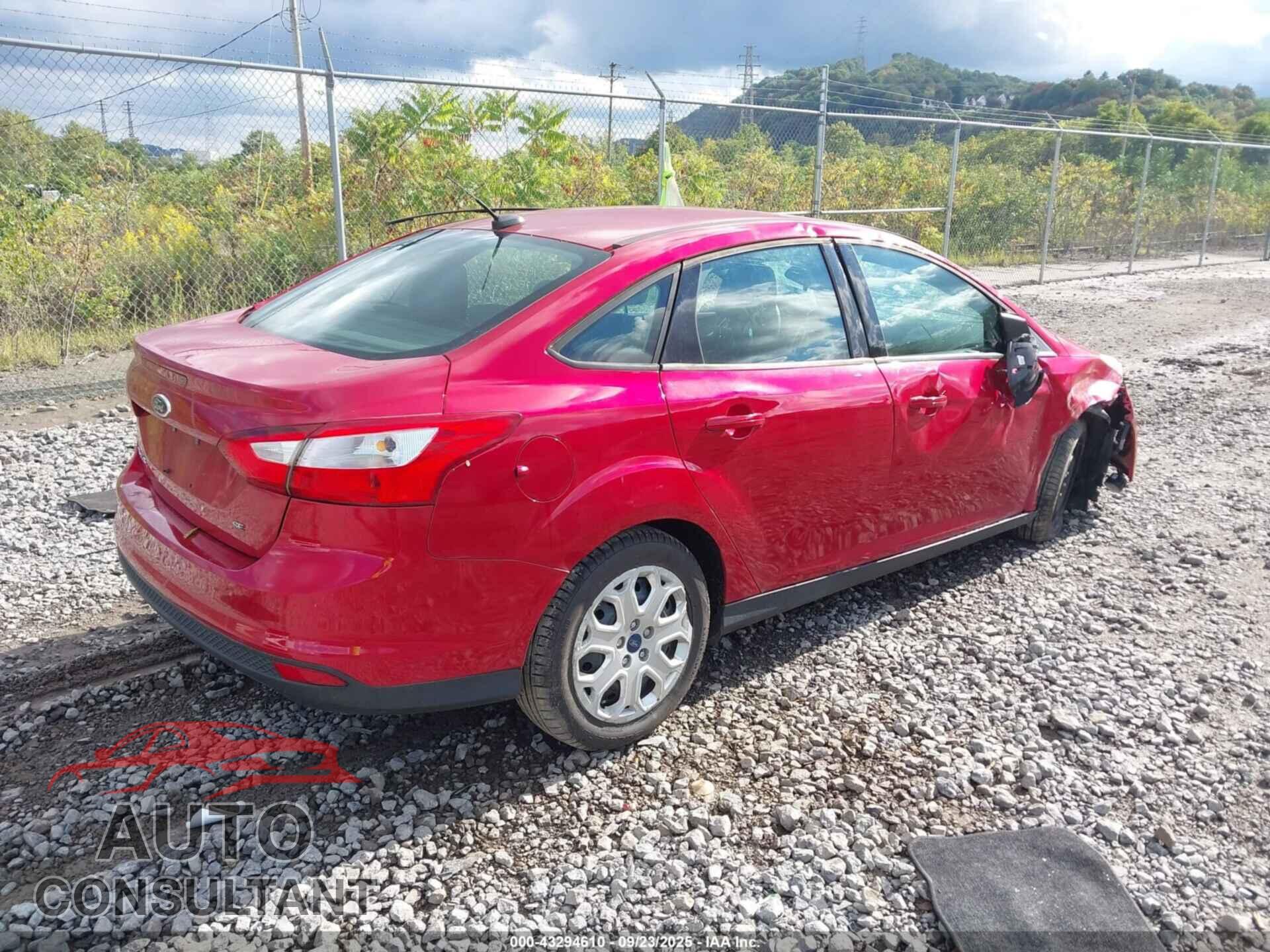 FORD FOCUS 2012 - 1FAHP3F23CL255789